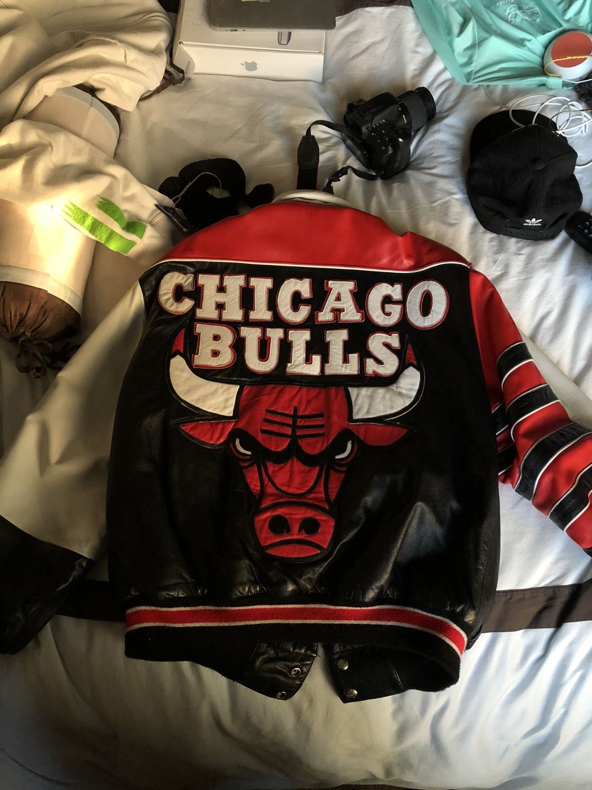 NBA Retro Chicago Bulls Reversible Leather Jacket Bomber Size US L / EU 52-54 / 3 - 2 Thumbnail