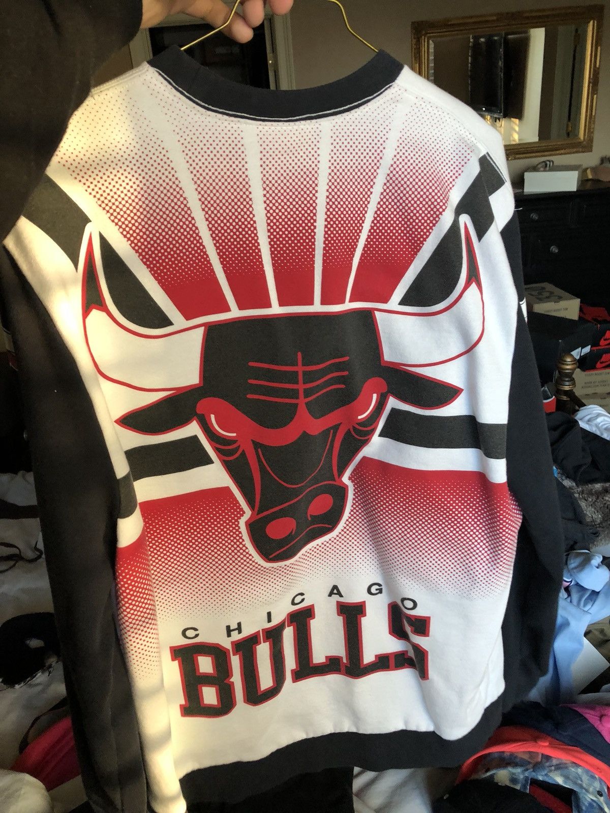Mitchell & Ness Chicago Bulls Crewneck Mitchell & Ness Size US XL / EU 56 / 4 - 2 Thumbnail