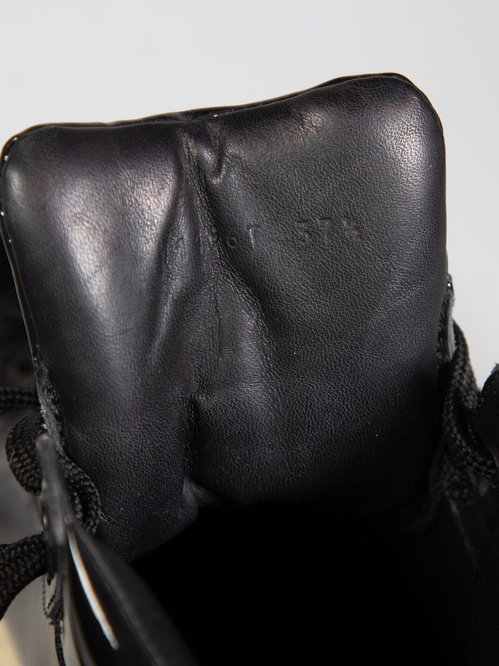 Tom Ford Black Patent High Top Trainers Size US 7.5 / IT 37.5 - 6 Thumbnail