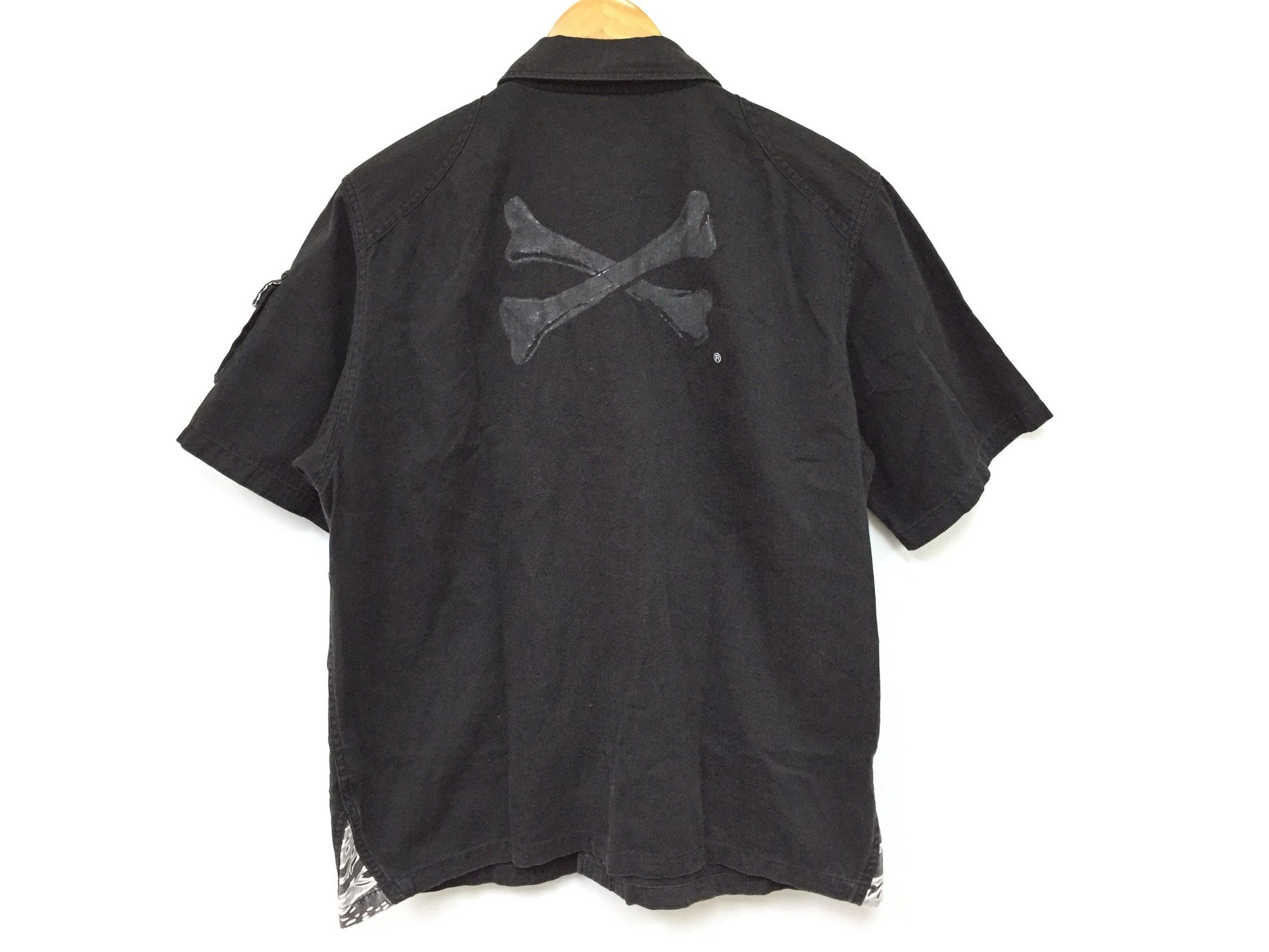 Neighborhood × Wtaps 1999 WTAPS Iconic Cross Bone camo M65 Shirt Size US L / EU 52-54 / 3 - 2 Thumbnail