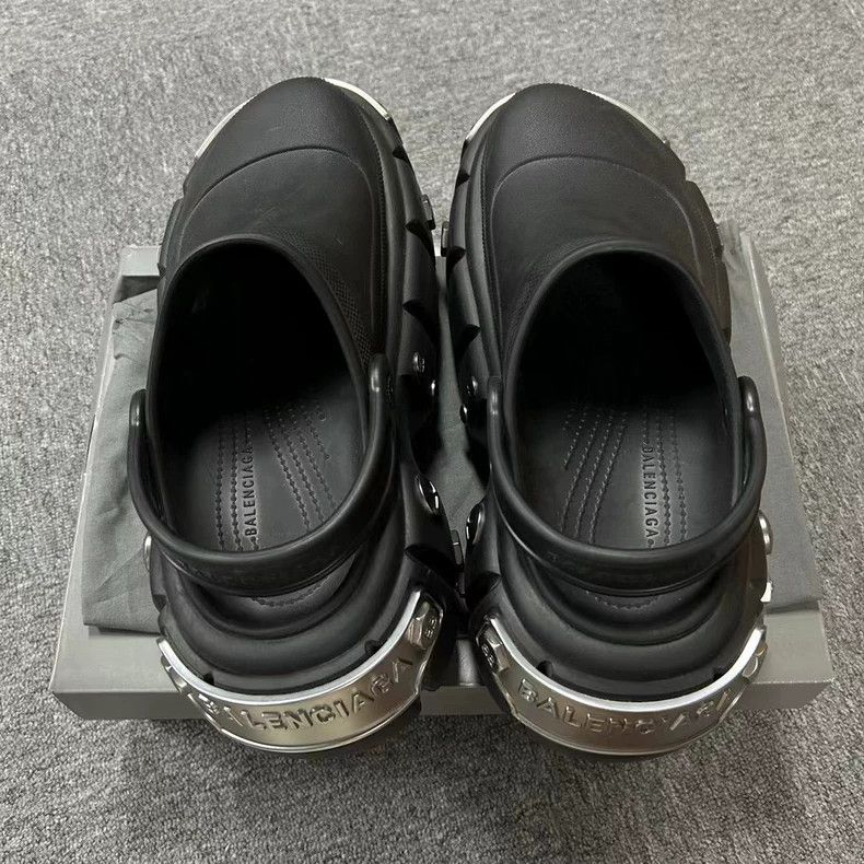BALENCIAGAクロックス Balenciaga Technoclogs | Saks Fifth Avenue