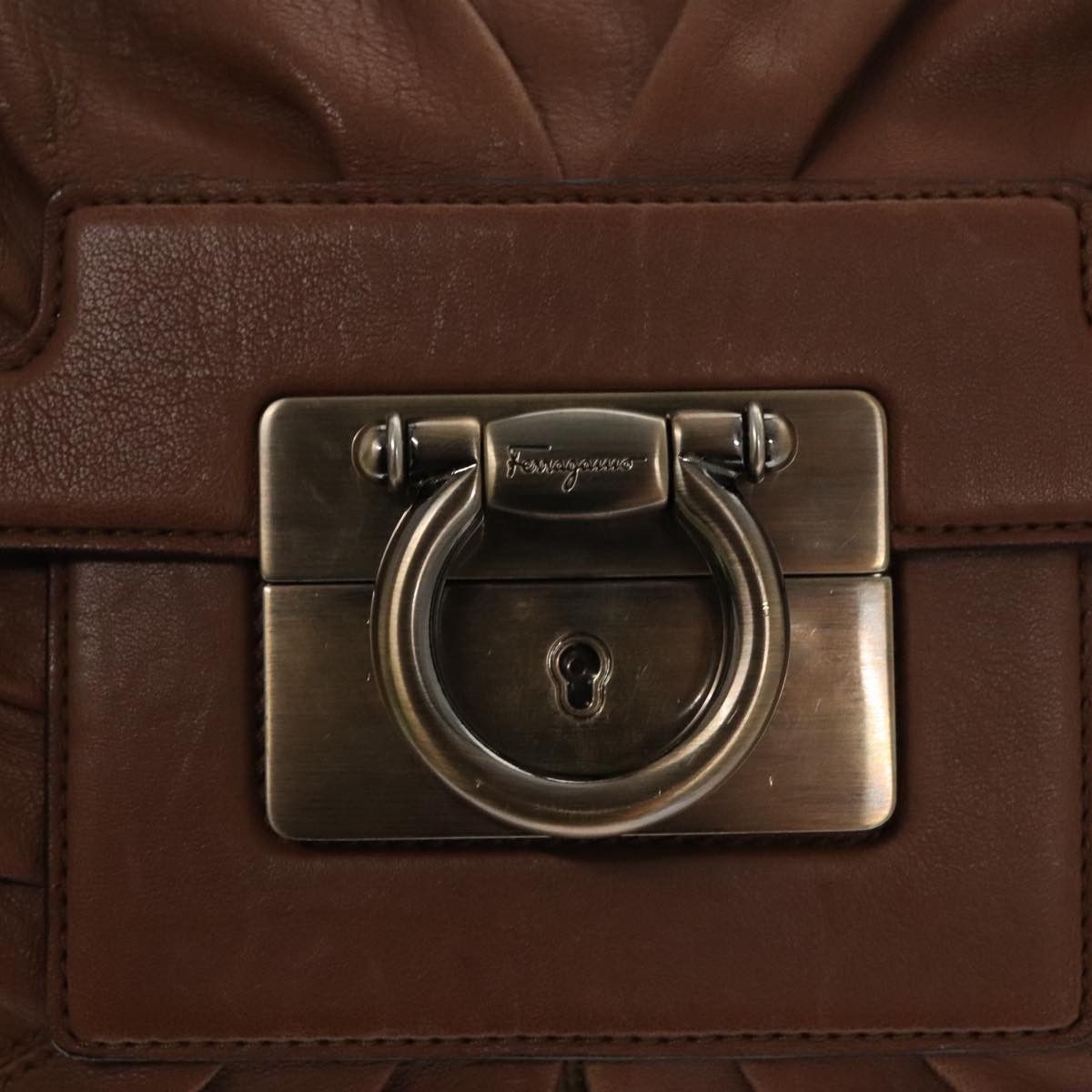 Salvatore Ferragamo Gancini Brown Leather Shoulder Bag (Pre-Owned) Size ONE SIZE - 15 Thumbnail