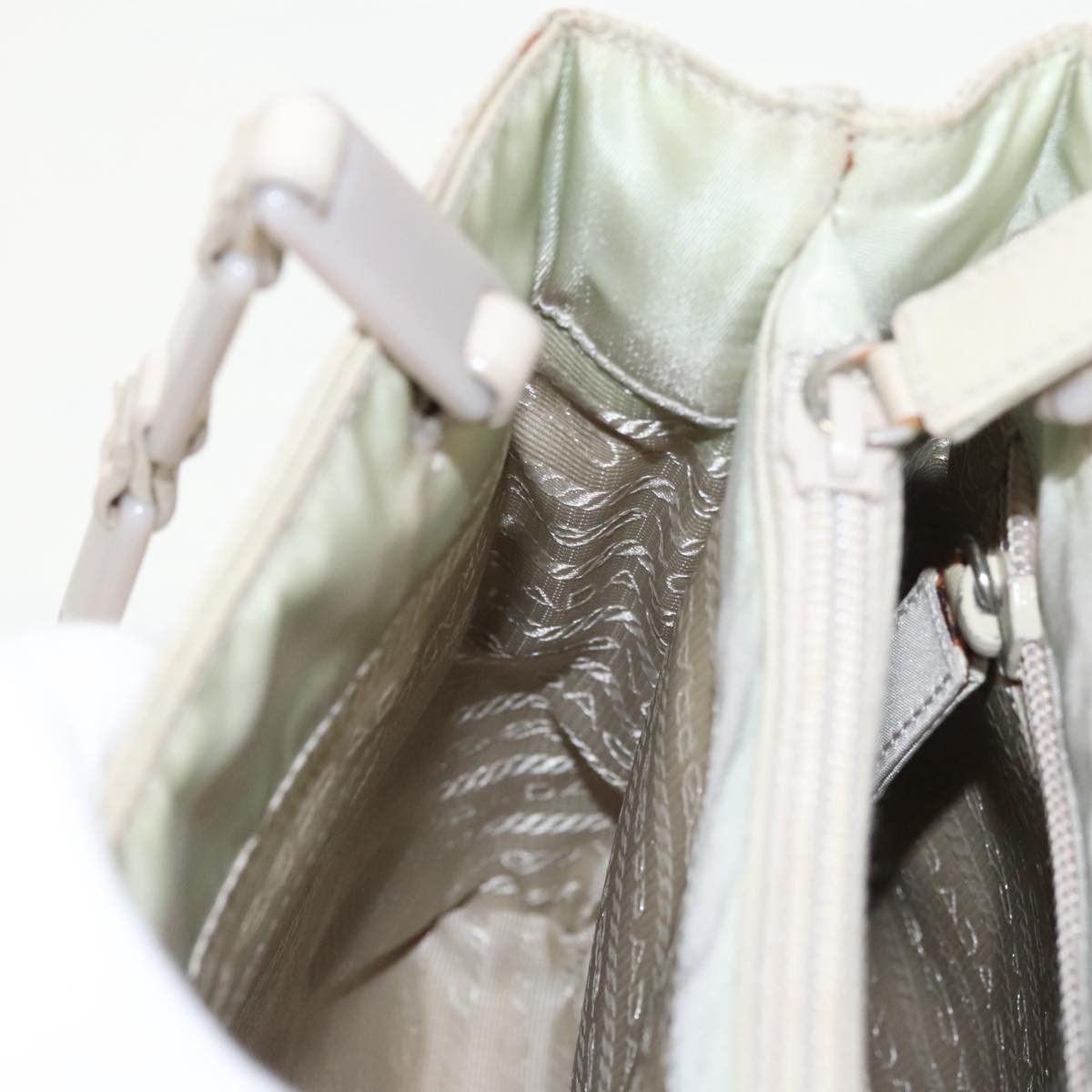 Prada -- Beige Canvas Handbag (Pre-Owned) Size ONE SIZE - 17 Thumbnail