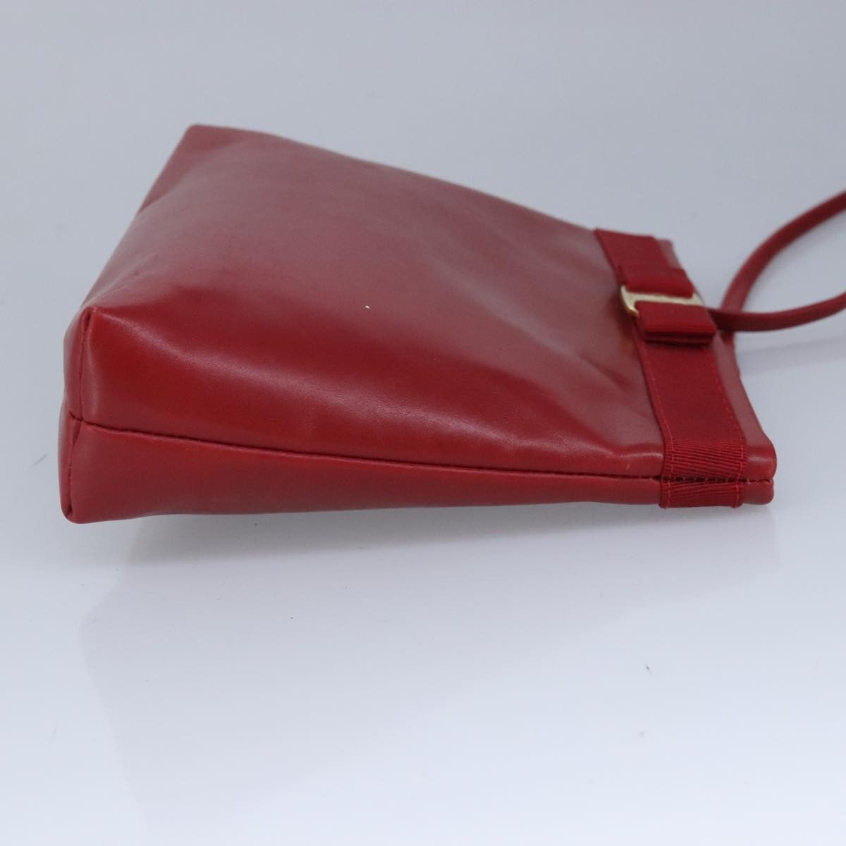 Salvatore Ferragamo Vara Red Leather Shoulder Bag (Pre-Owned) Size ONE SIZE - 4 Thumbnail