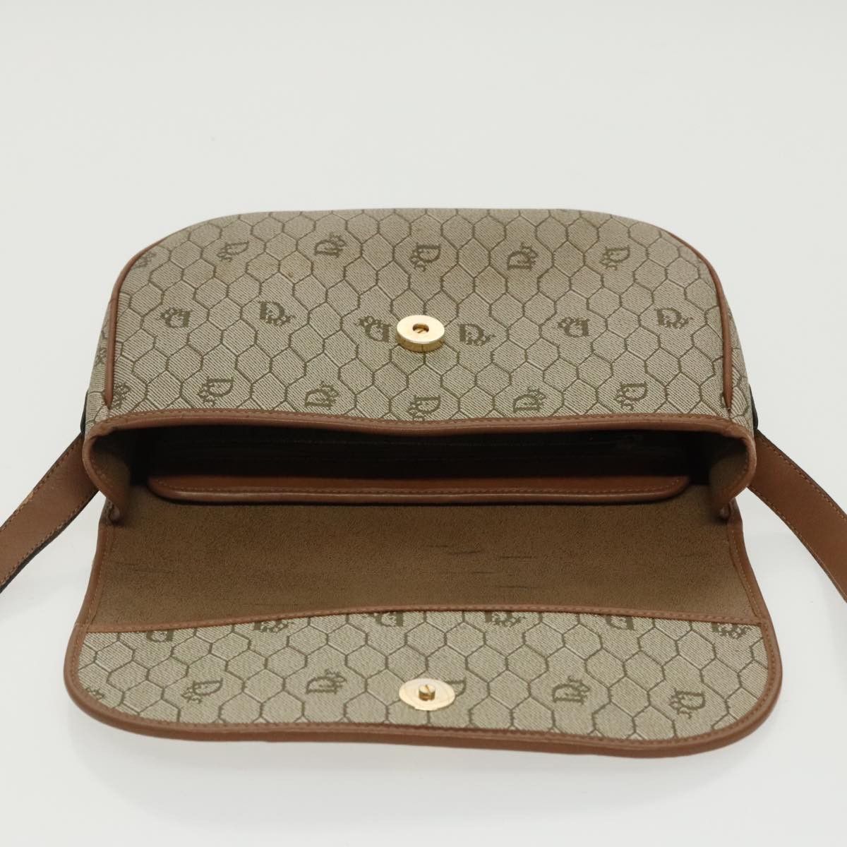 Dior Honeycomb Beige Canvas Shoulder Bag (Pre-Owned) Size ONE SIZE - 20 Thumbnail