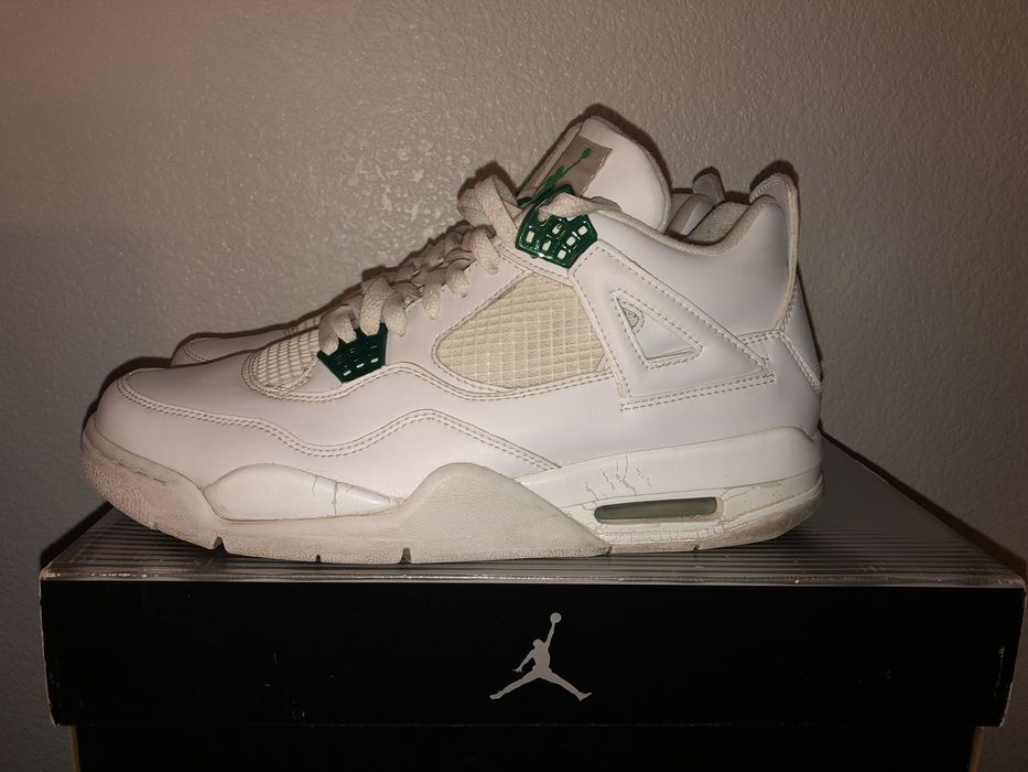 Forest green outlet 4s