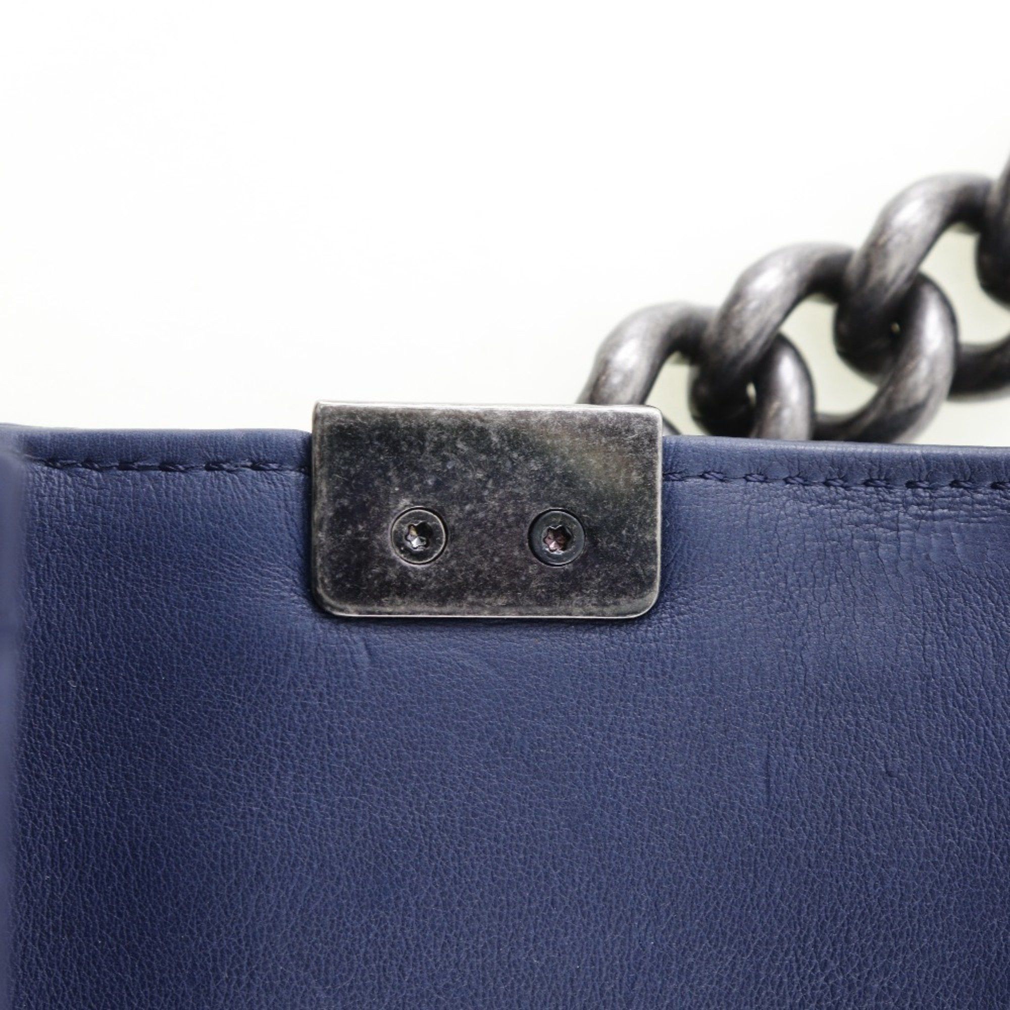 Chanel CHANEL Boy Chanel Shoulder Bag Chain Matelasse Lambskin Navy Flap Women's Size ONE SIZE - 6 Thumbnail