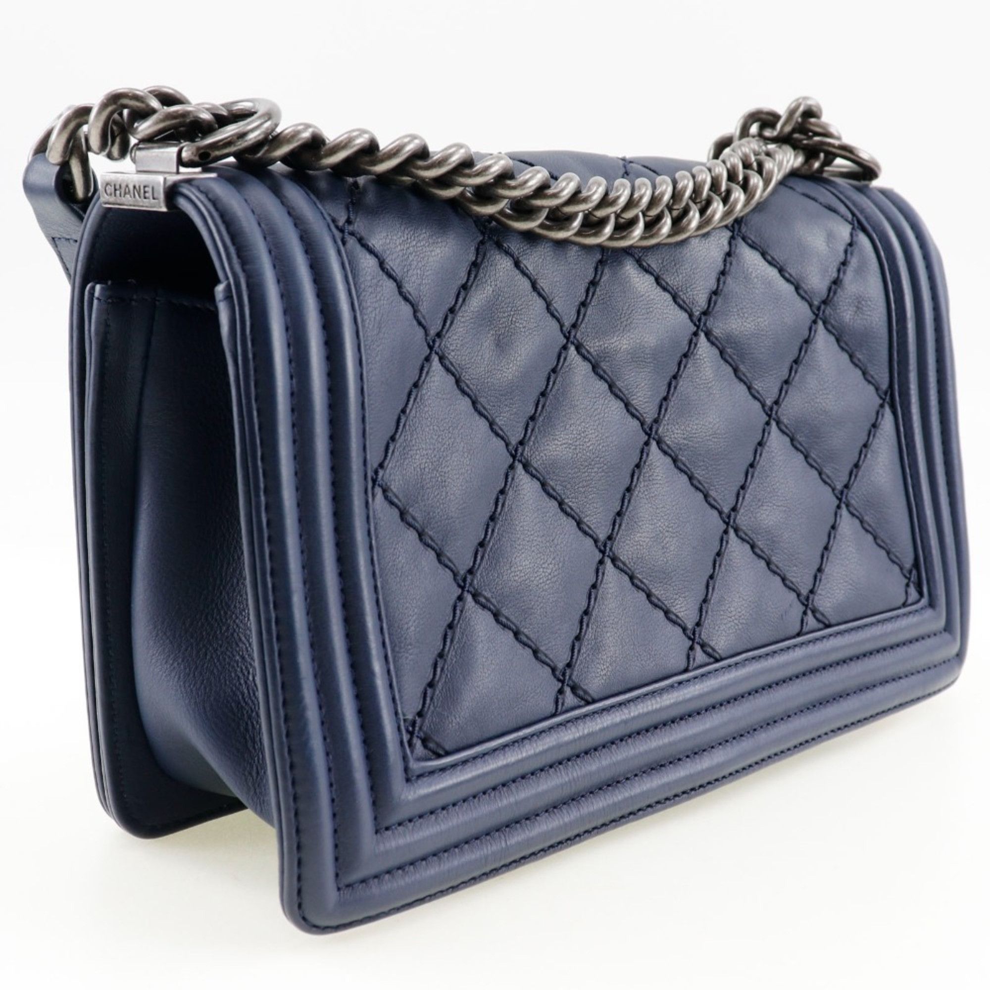 Chanel CHANEL Boy Chanel Shoulder Bag Chain Matelasse Lambskin Navy Flap Women's Size ONE SIZE - 3 Thumbnail