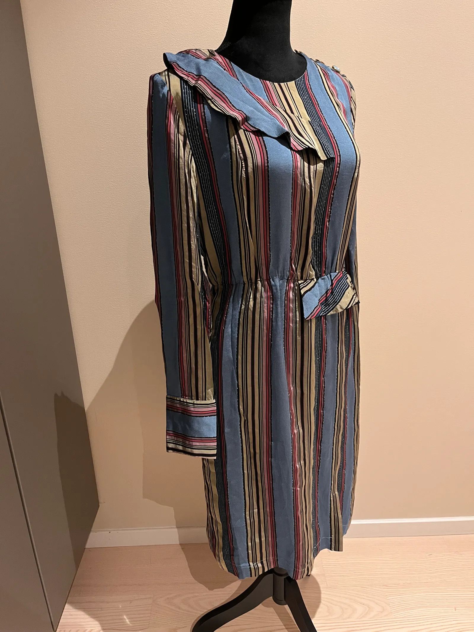 Gestuz Gestuz Dress Size S / US 4 / IT 40 - 6 Thumbnail