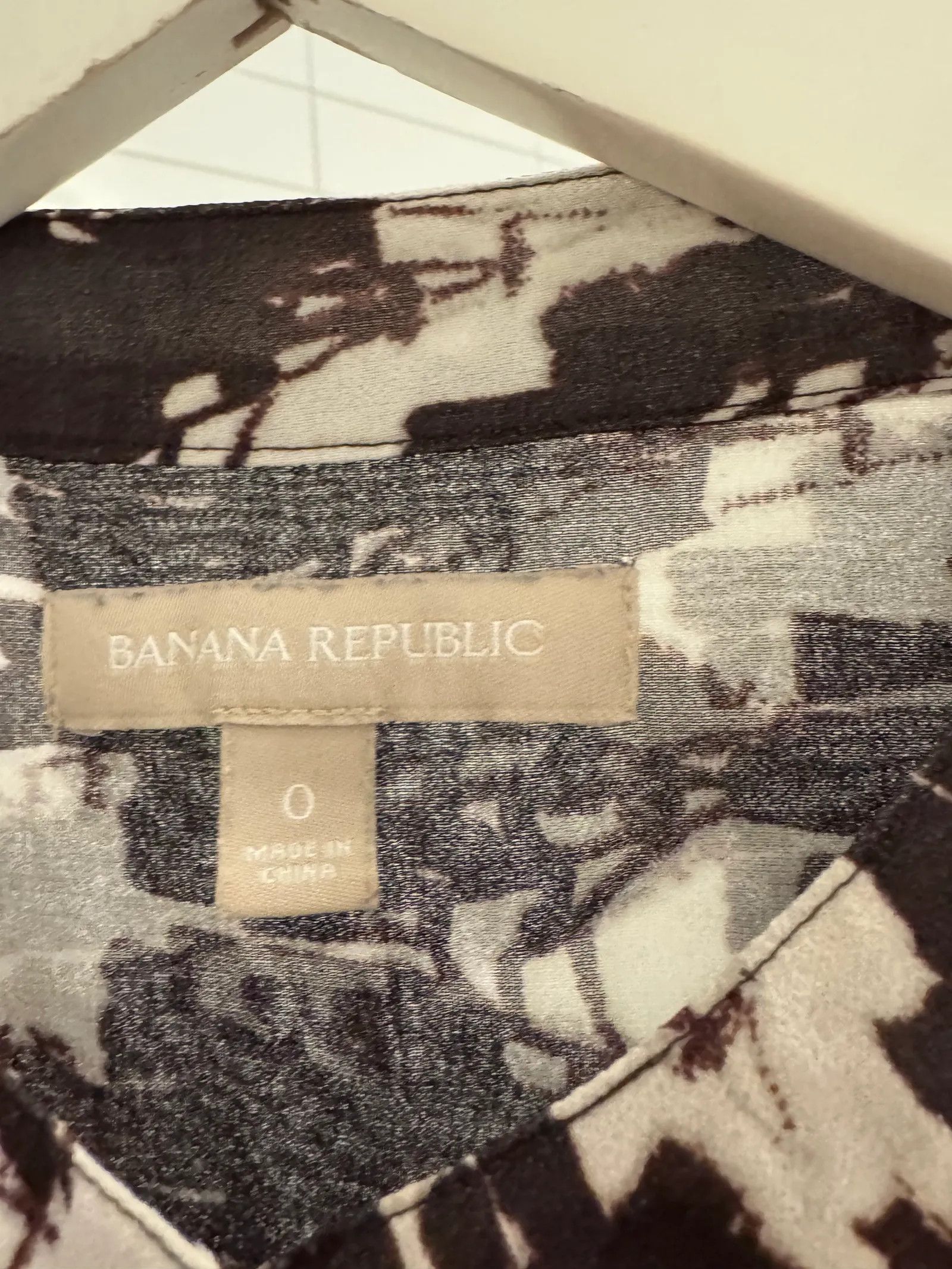 Banana Republic Banana Republic Blouse Size XS / US 0-2 / IT 36-38 - 2 Thumbnail