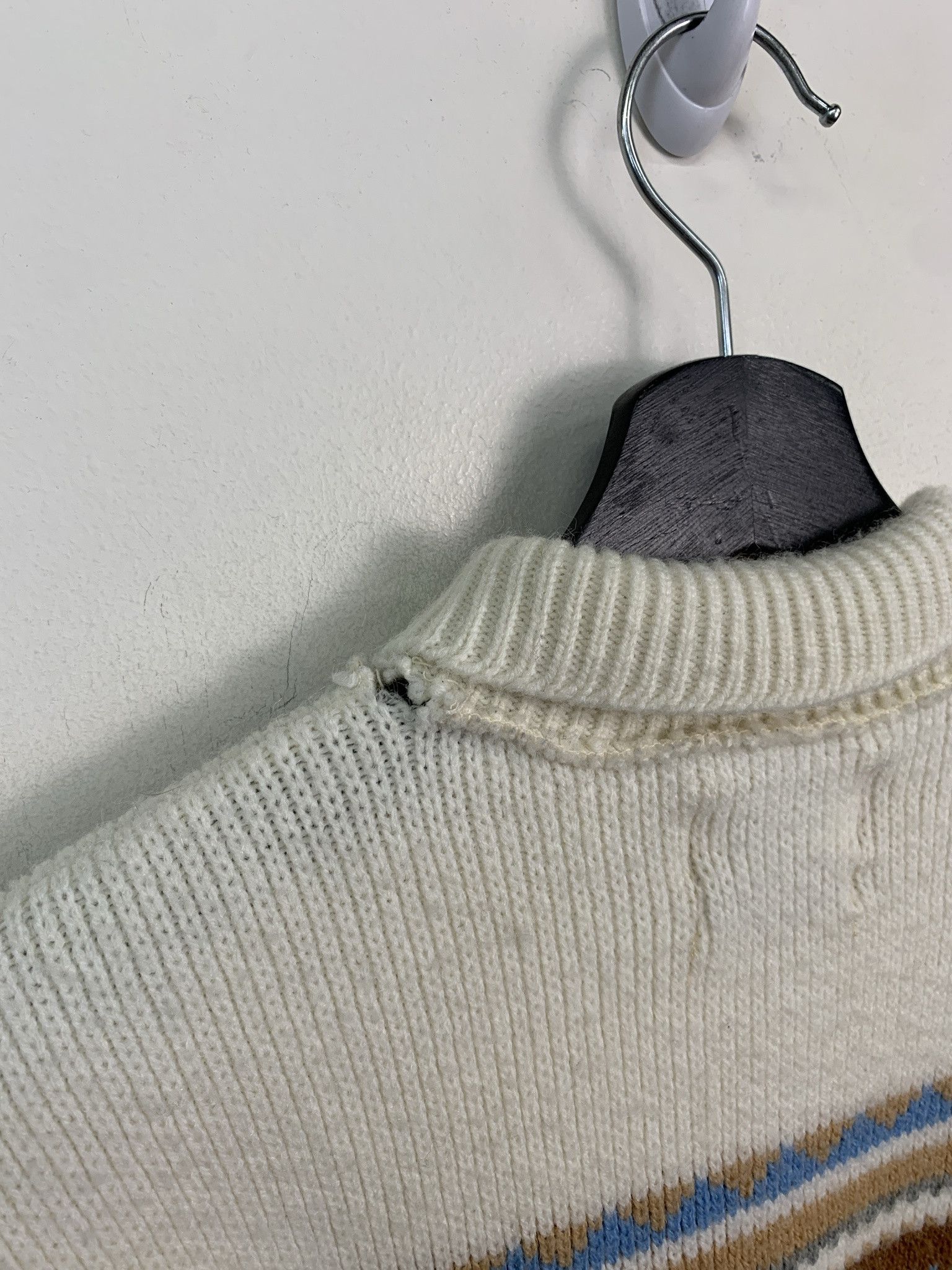 Other Vintage Sweater 1990s Knit MK Today Snow Band Turtleneck Knit Sweater Size L Size US L / EU 52-54 / 3 - 4 Thumbnail