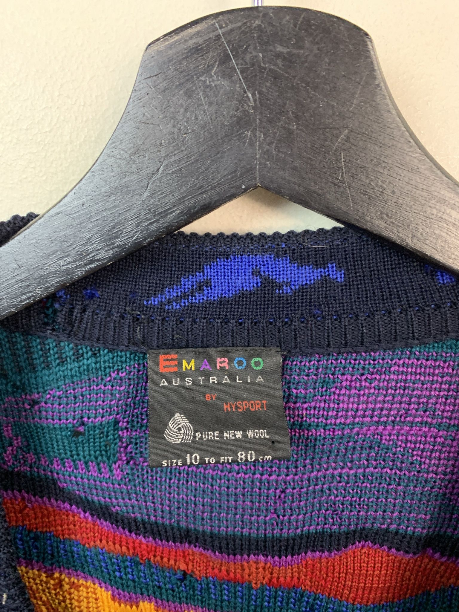 Other Vintage Sweater 1990s Knit Coogi Emaroo Austrailian Distressed Knit Cardigan Size S Size US S / EU 44-46 / 1 - 5 Thumbnail