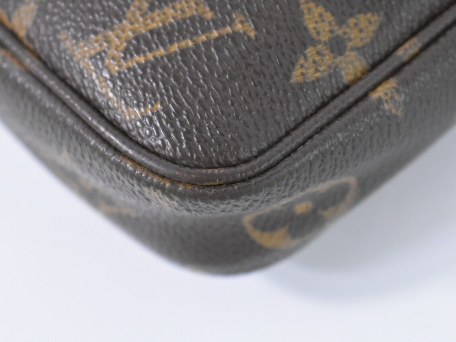 Louis Vuitton Pochette Accessoire Brown Canvas Handbag (Pre-Owned) Size ONE SIZE - 5 Thumbnail