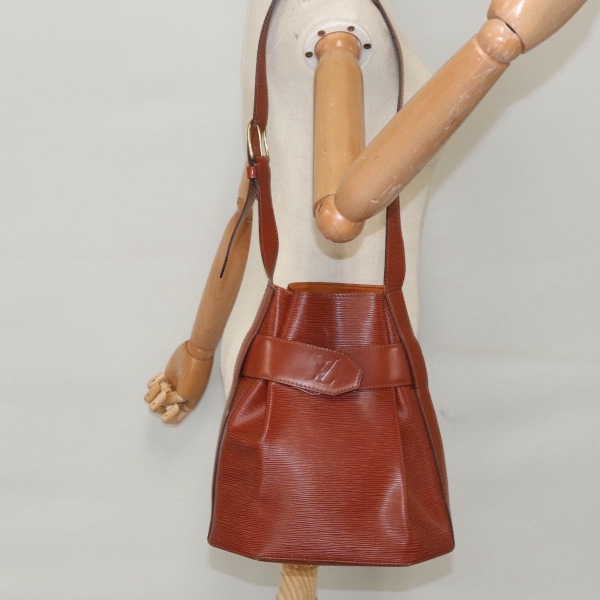 Louis Vuitton Sac D'épaule Brown Leather Shoulder Bag (Pre-Owned) Size ONE SIZE - 20 Thumbnail