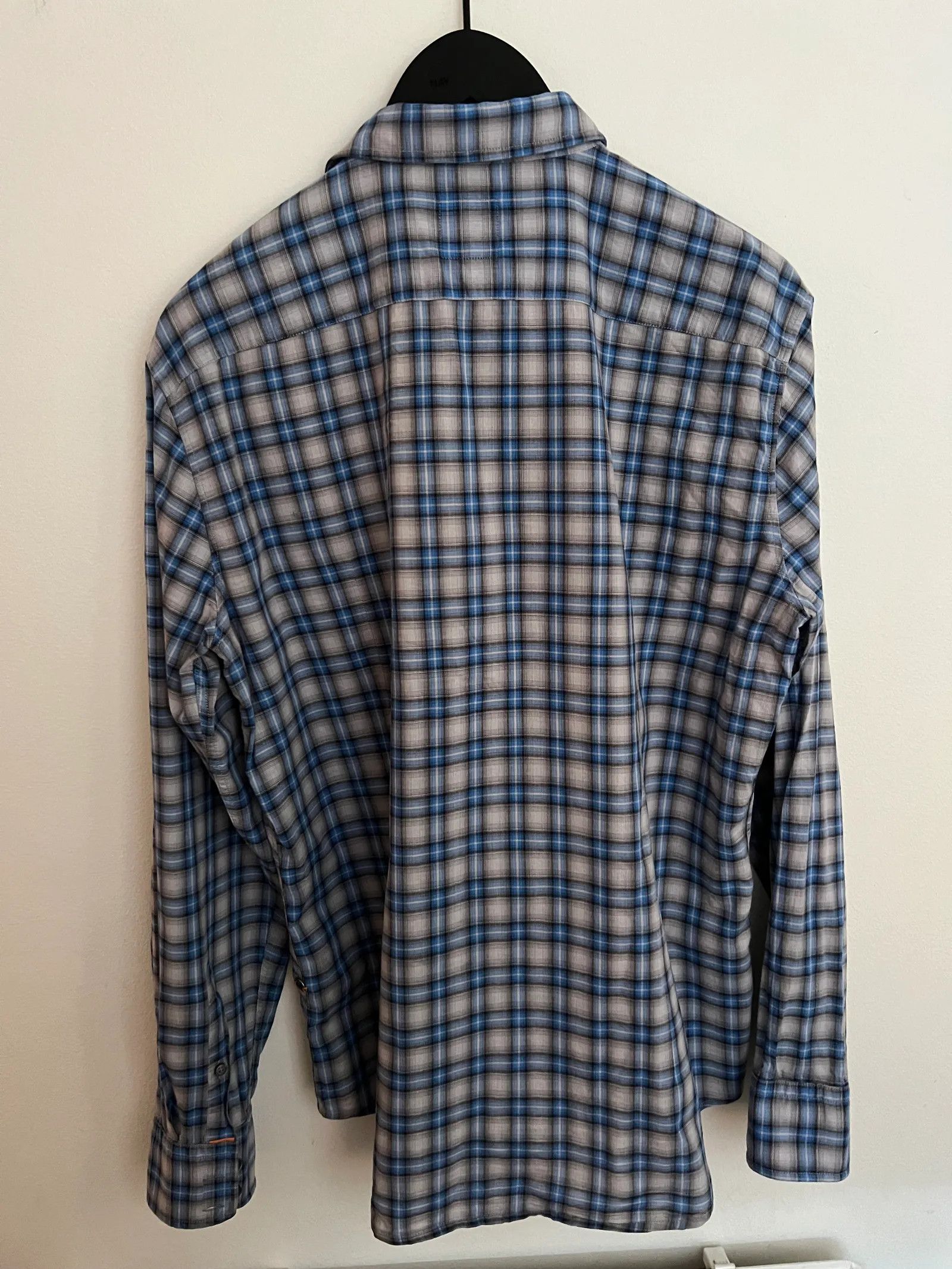 Hugo Boss Hugo Boss Shirt Size US M / EU 48-50 / 2 - 3 Thumbnail