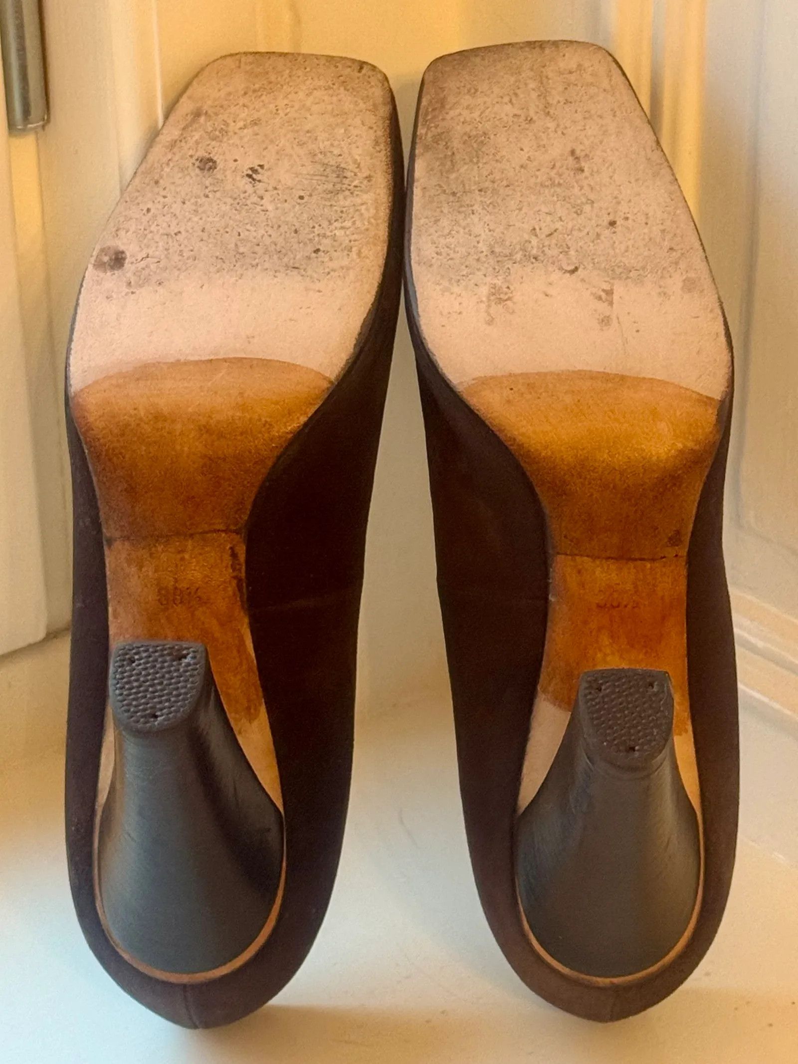 Escada Escada Heels Size US 8 / IT 38 - 5 Thumbnail