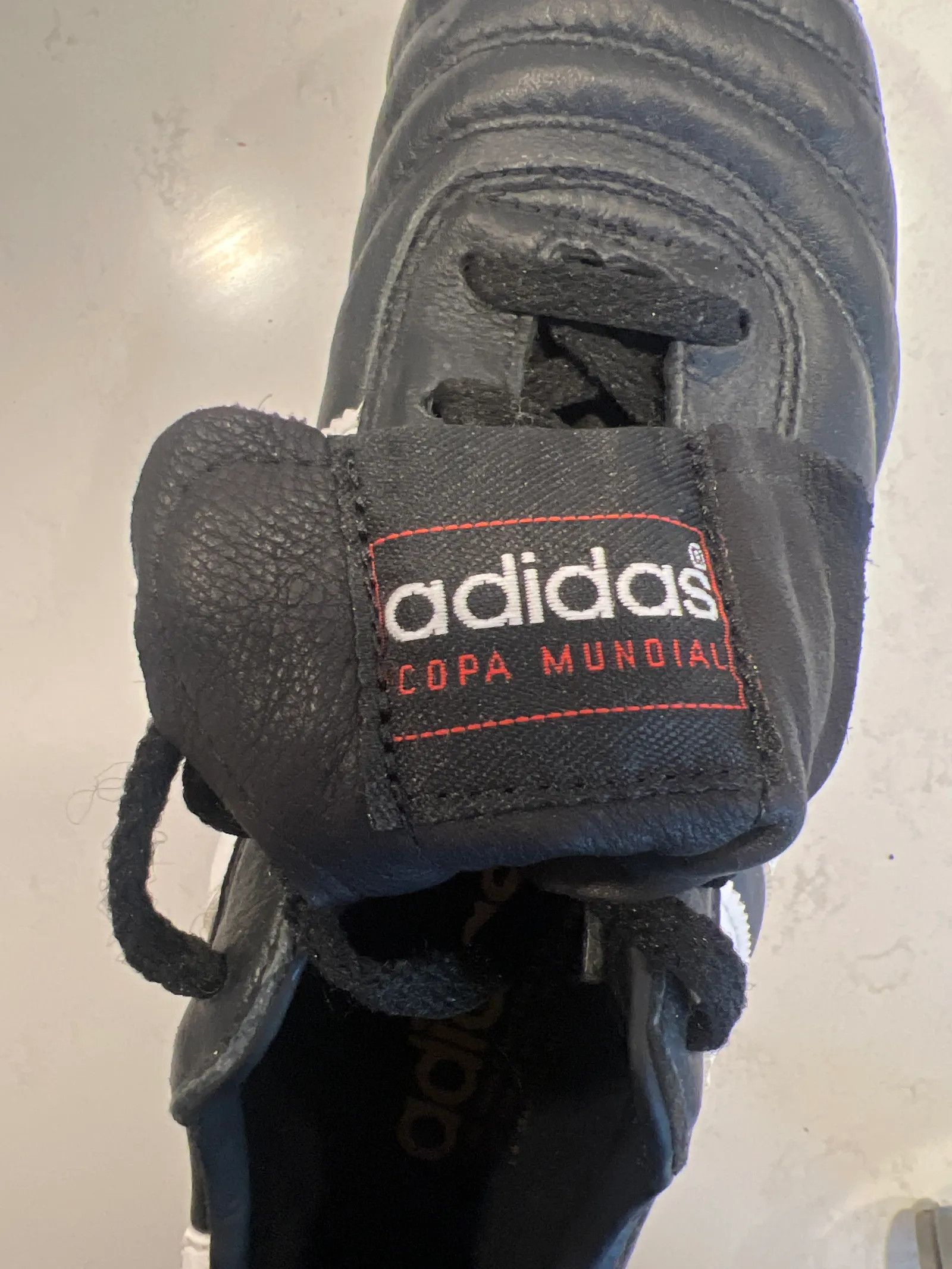 Adidas Adidas Shoes Size US 7.5 / IT 37.5 - 2 Thumbnail