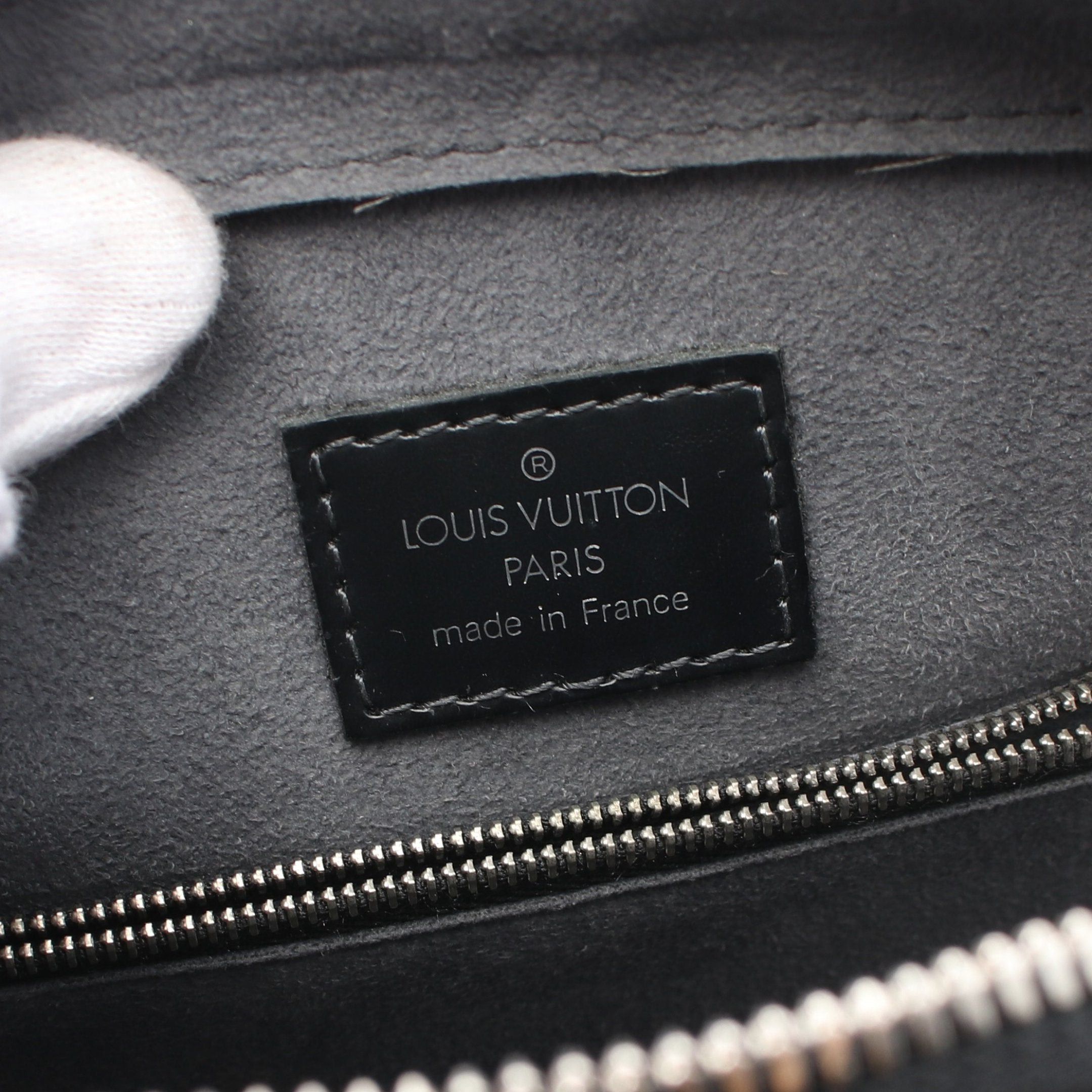 Louis Vuitton Louis Vuitton Pont Neuf Epi Noir Handbag Leather Black Size ONE SIZE - 4 Thumbnail