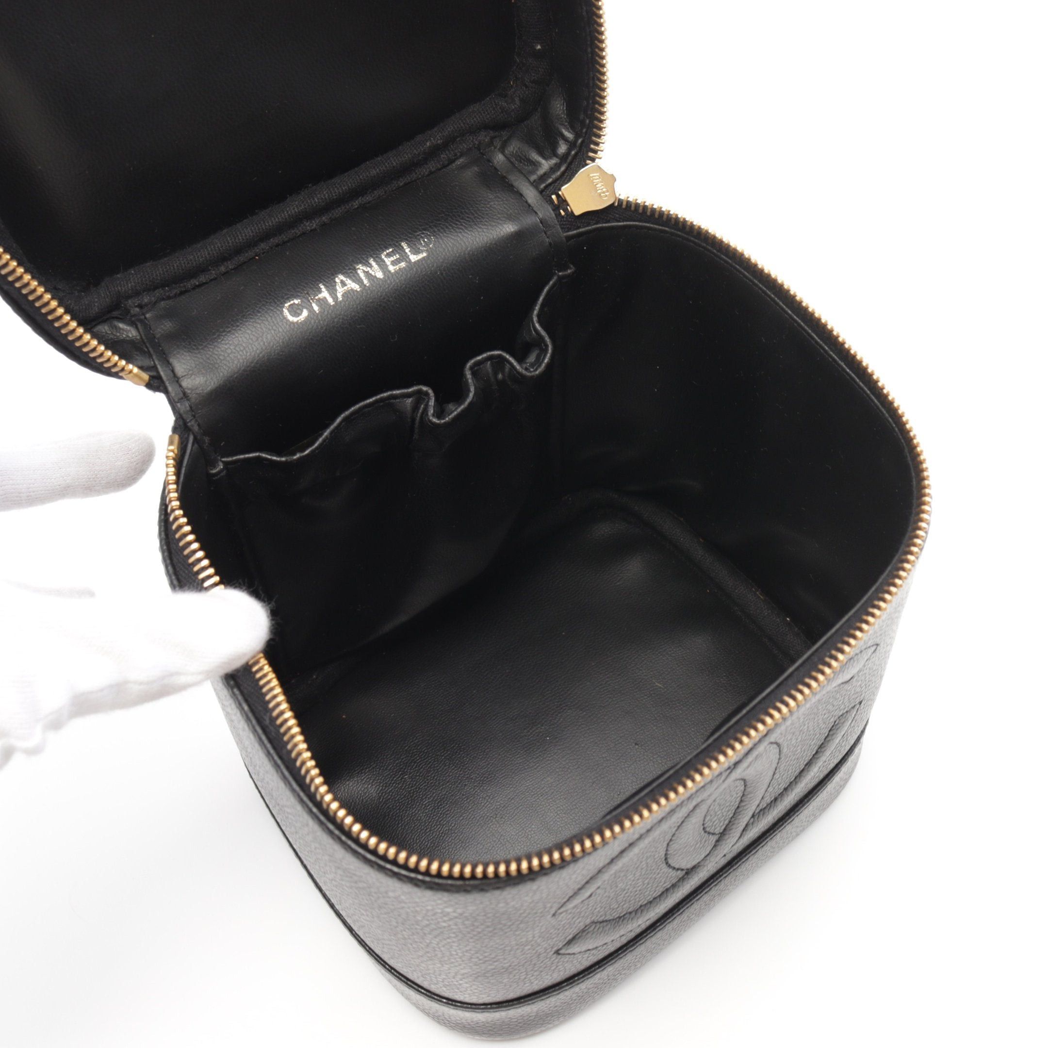 Chanel Chanel Coco Mark Handbag Vanity Bag Caviar Skin Black Gold Hardware Size ONE SIZE - 3 Thumbnail