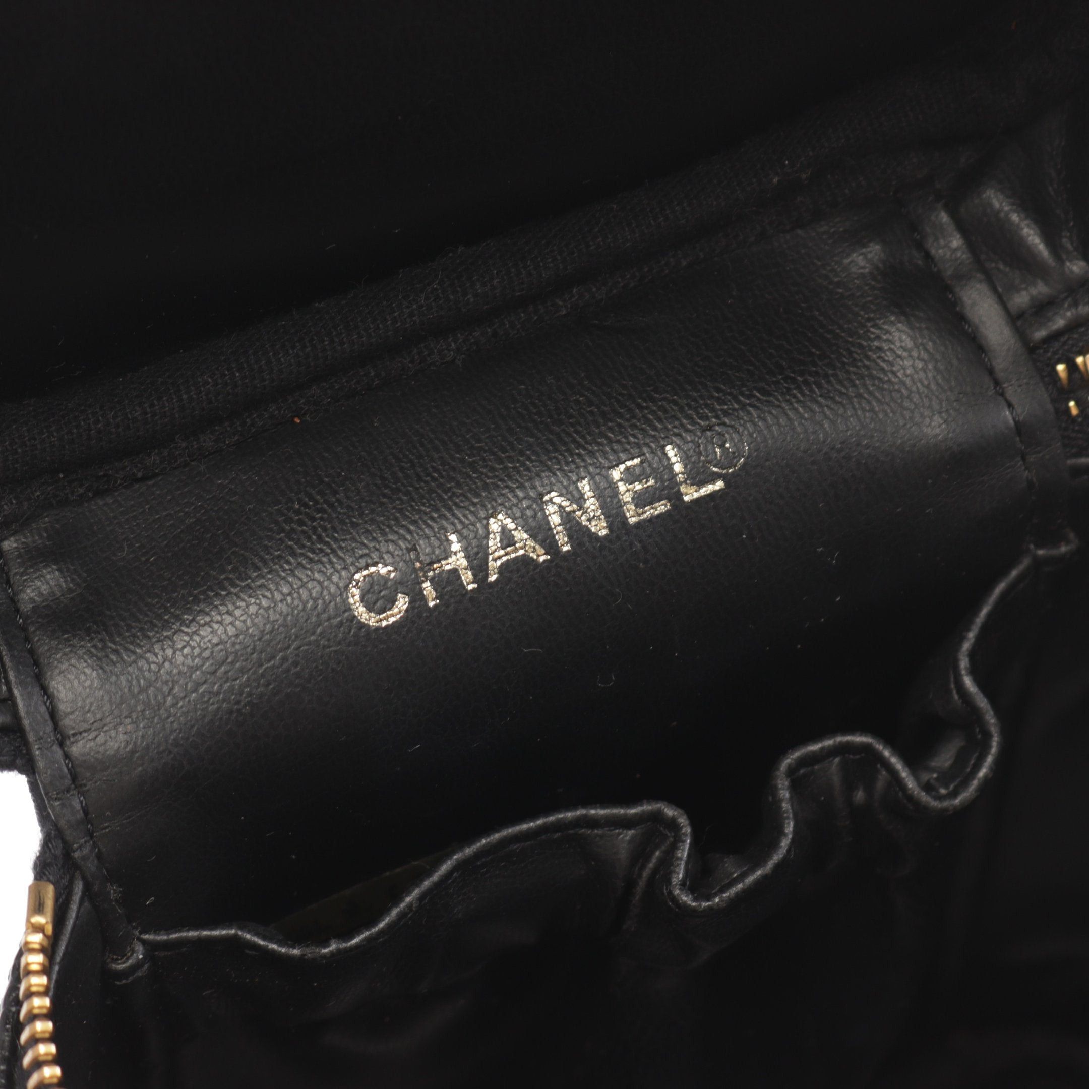 Chanel Chanel Coco Mark Handbag Vanity Bag Caviar Skin Black Gold Hardware Size ONE SIZE - 4 Thumbnail