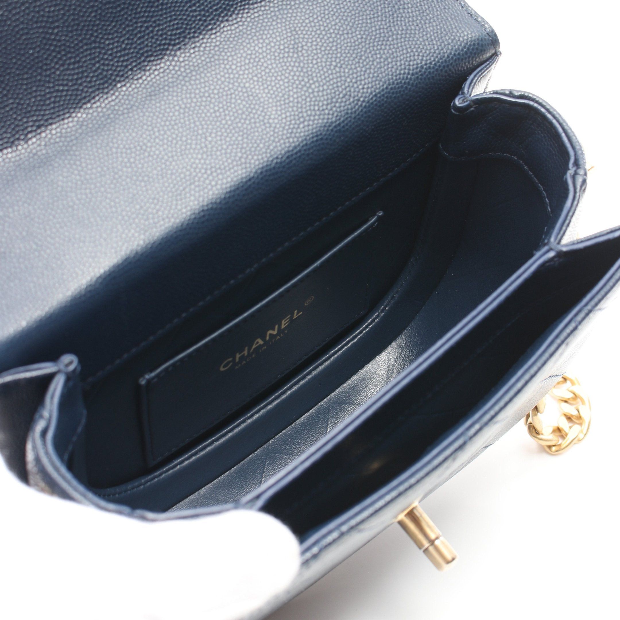 Chanel Chanel Matelasse Chain Shoulder Bag Caviar Skin Navy Gold Hardware Size ONE SIZE - 3 Thumbnail