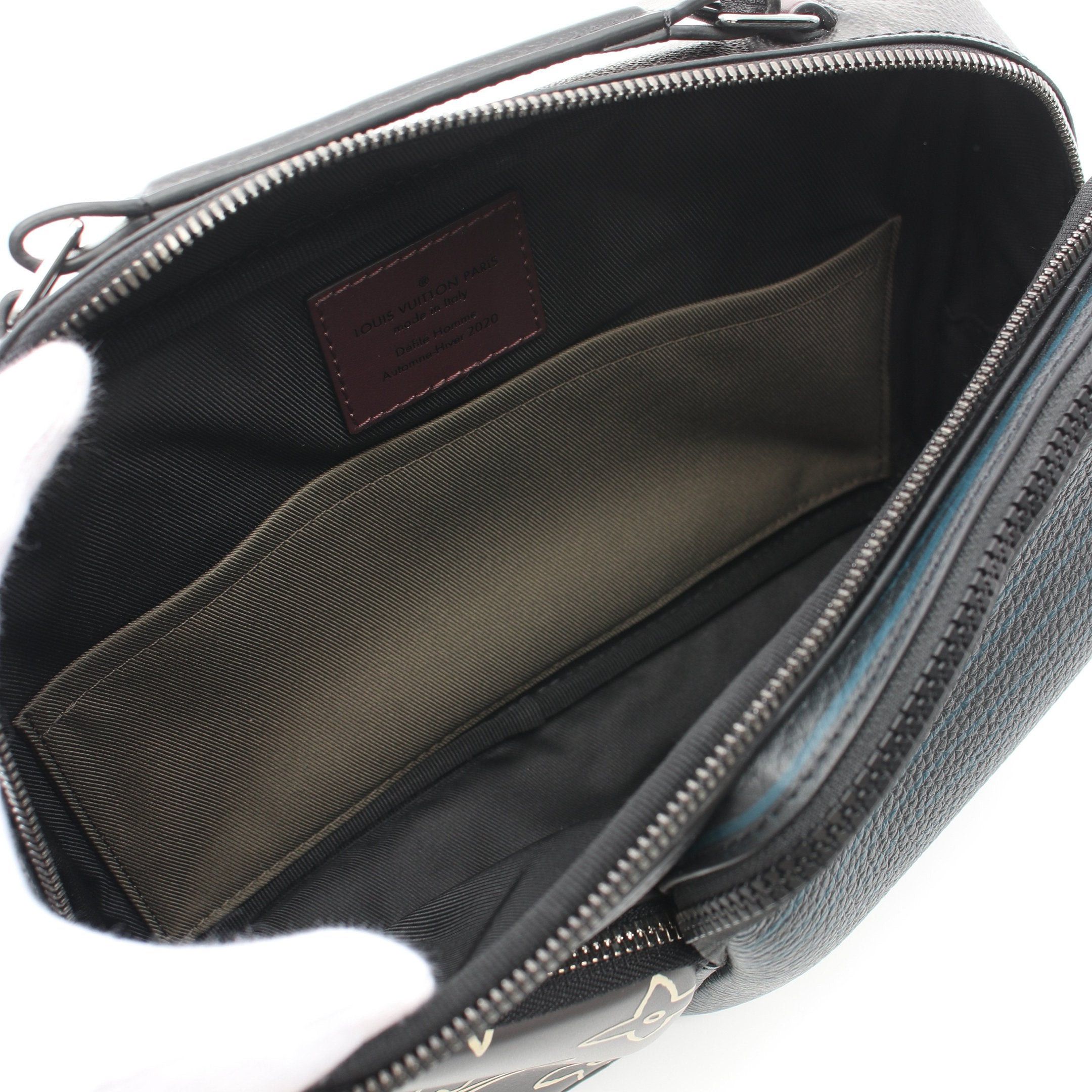 Louis Vuitton Louis Vuitton Messenger Multi-Pocket Monogram Eclipse Handbag Leather Black Multicolor Size ONE SIZE - 3 Thumbnail