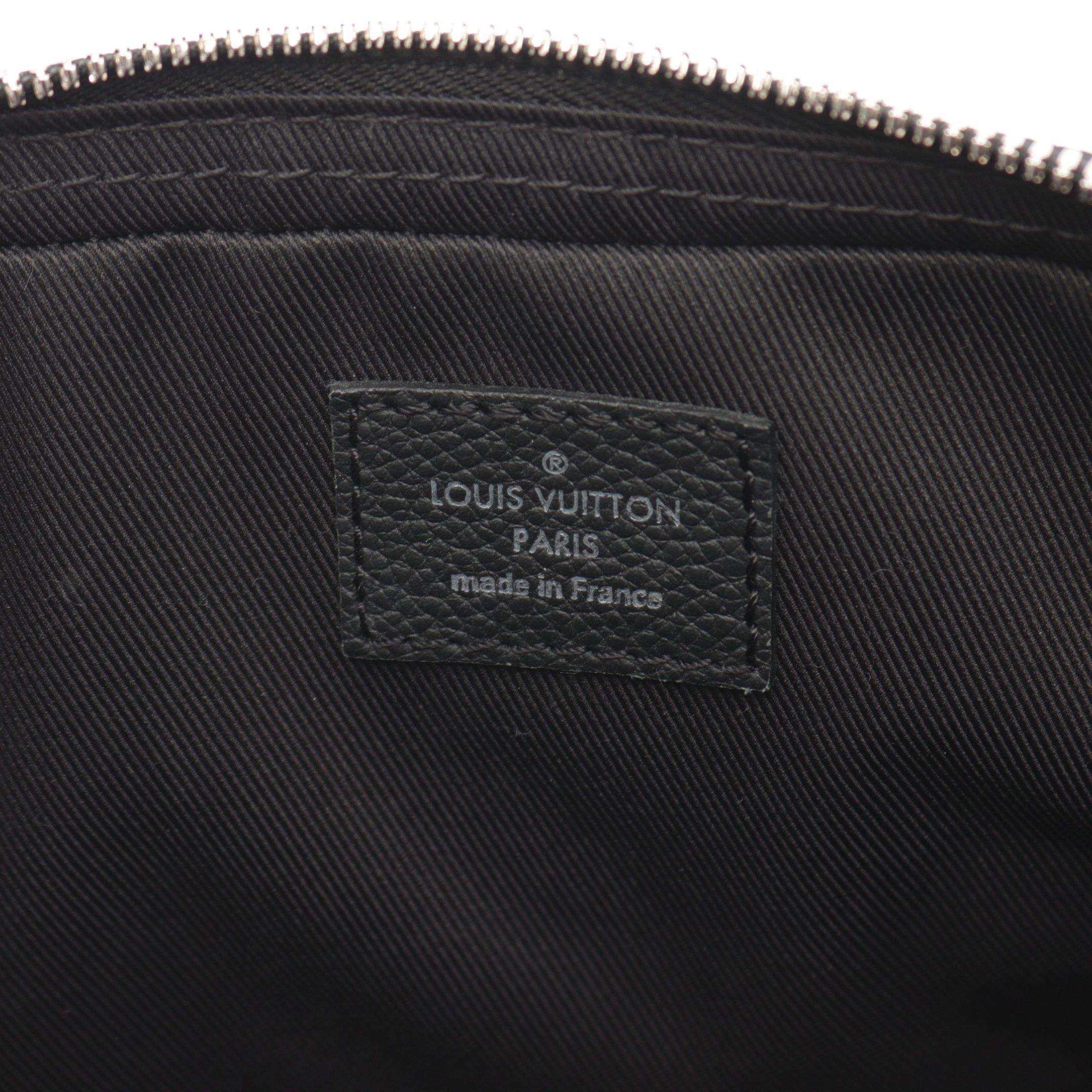Louis Vuitton Louis Vuitton Lv Fall Trio Messenger Damier Pattern Shoulder Bag Leather Black Size ONE SIZE - 4 Thumbnail