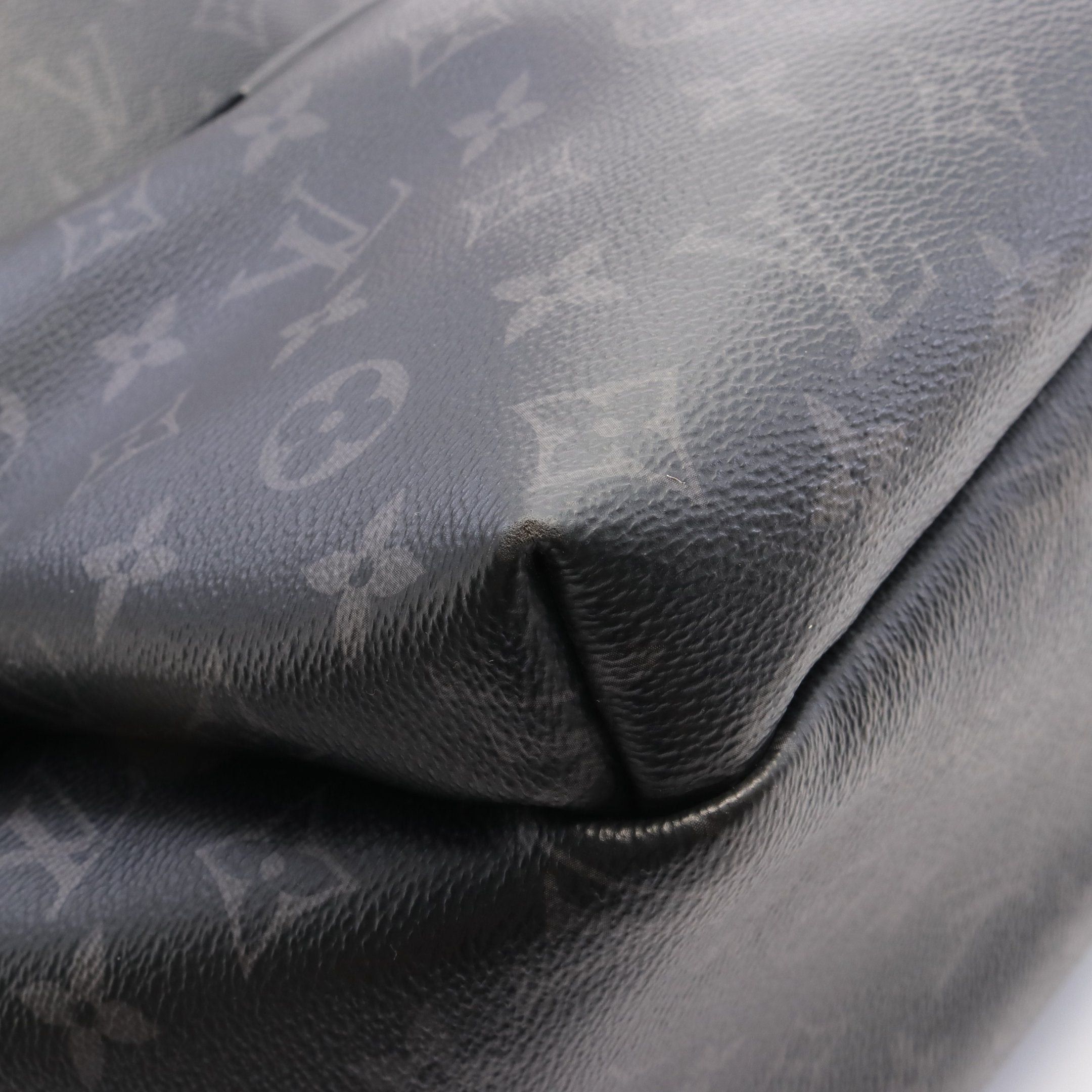 Louis Vuitton Louis Vuitton Apollo Monogram Eclipse Backpack Rucksack Leather Black Size ONE SIZE - 6 Thumbnail
