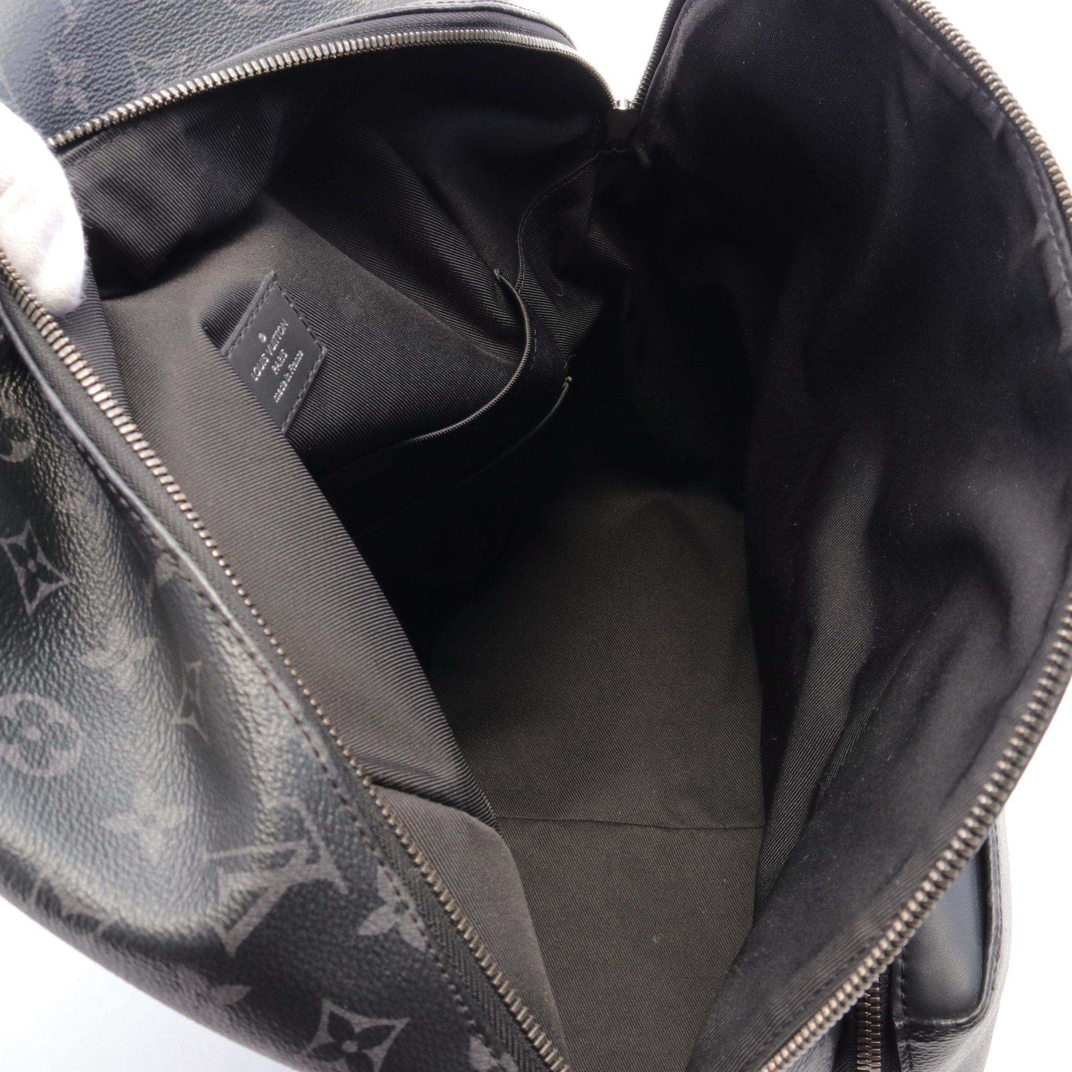 Louis Vuitton Louis Vuitton Apollo Monogram Eclipse Backpack Rucksack Leather Black Size ONE SIZE - 3 Thumbnail