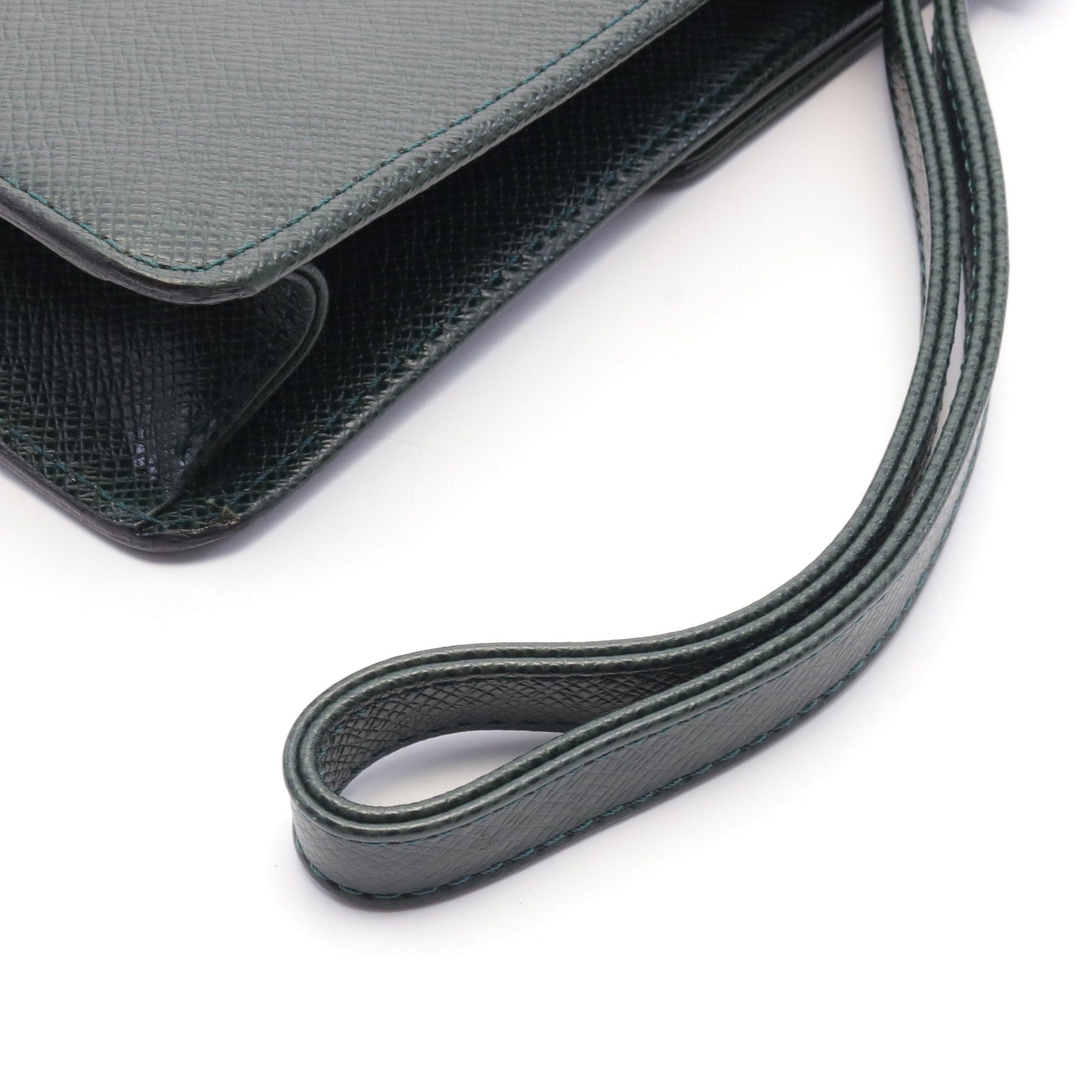 Louis Vuitton Louis Vuitton Celenga Taiga Epithea Clutch Bag Second Leather Green Size ONE SIZE - 7 Thumbnail