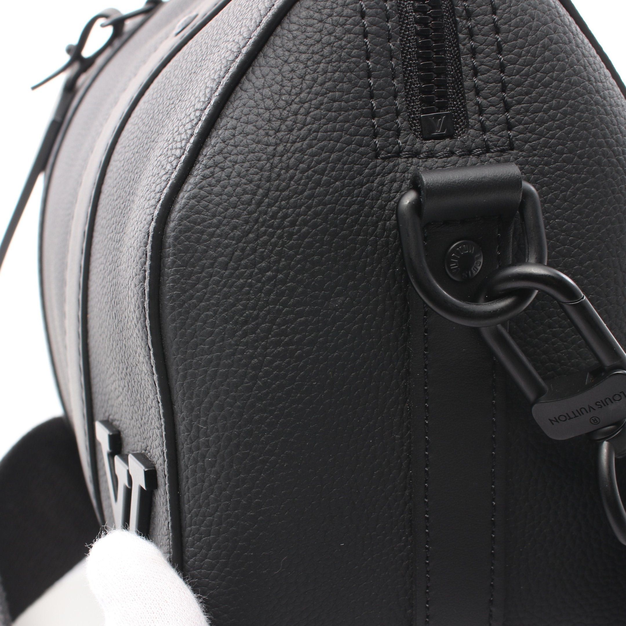 Louis Vuitton Louis Vuitton City Keepall Shoulder Bag Leather Black Size ONE SIZE - 5 Thumbnail