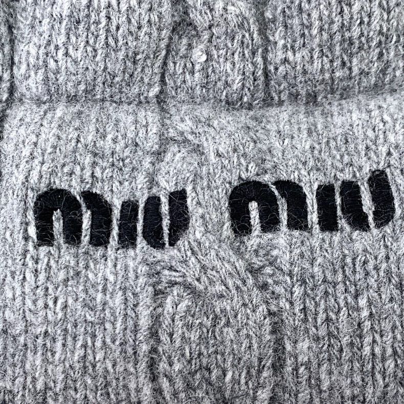 Miu Miu MiuMiu gray logo embossed hooded jacket Size US XS / EU 42 / 0 - 5 Thumbnail