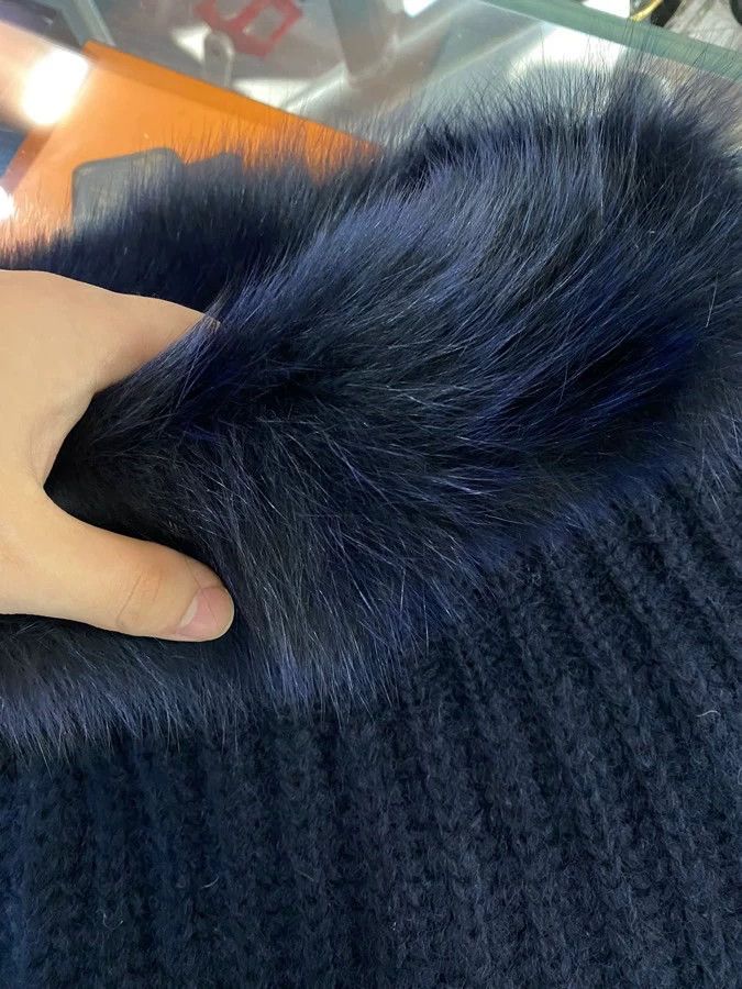 Max Mara maxmara fox fur collar. Rare objects Size US M / EU 48-50 / 2 - 2 Thumbnail