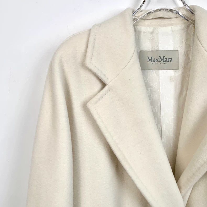Max Mara Maxmara 101801 beige sheepwool lapel coat Size US XS / EU 42 / 0 - 3 Thumbnail