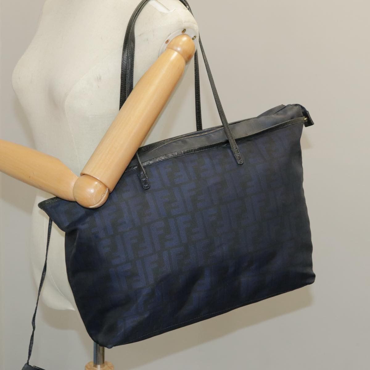 Fendi Navy Canvas Tote Bag (Pre-Owned) Size ONE SIZE - 20 Thumbnail