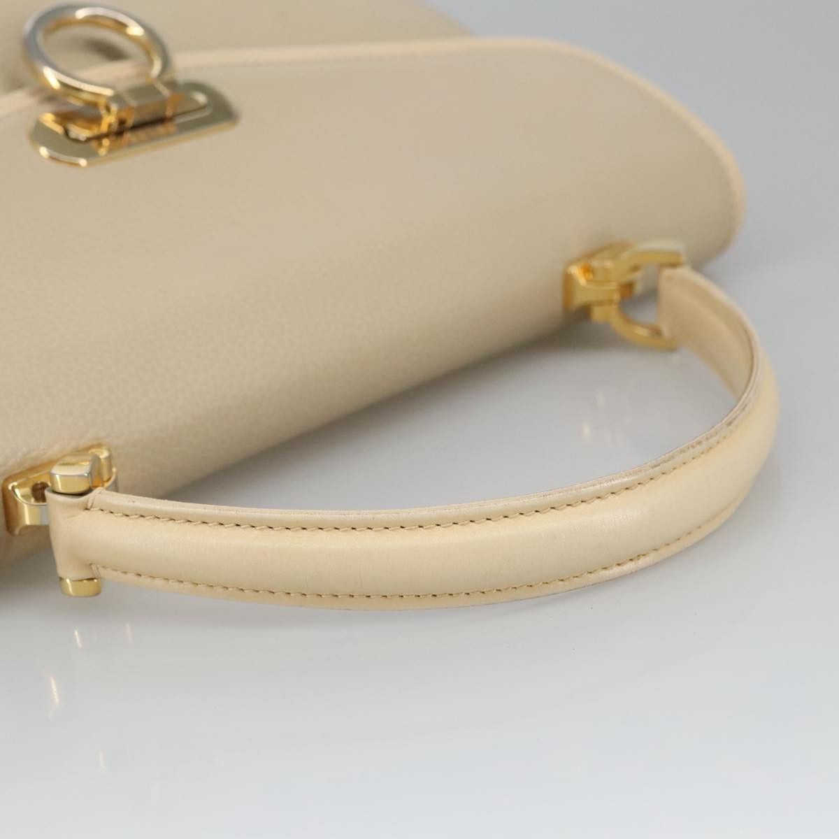 Bally Beige Leather Handbag (Pre-Owned) Size ONE SIZE - 5 Thumbnail