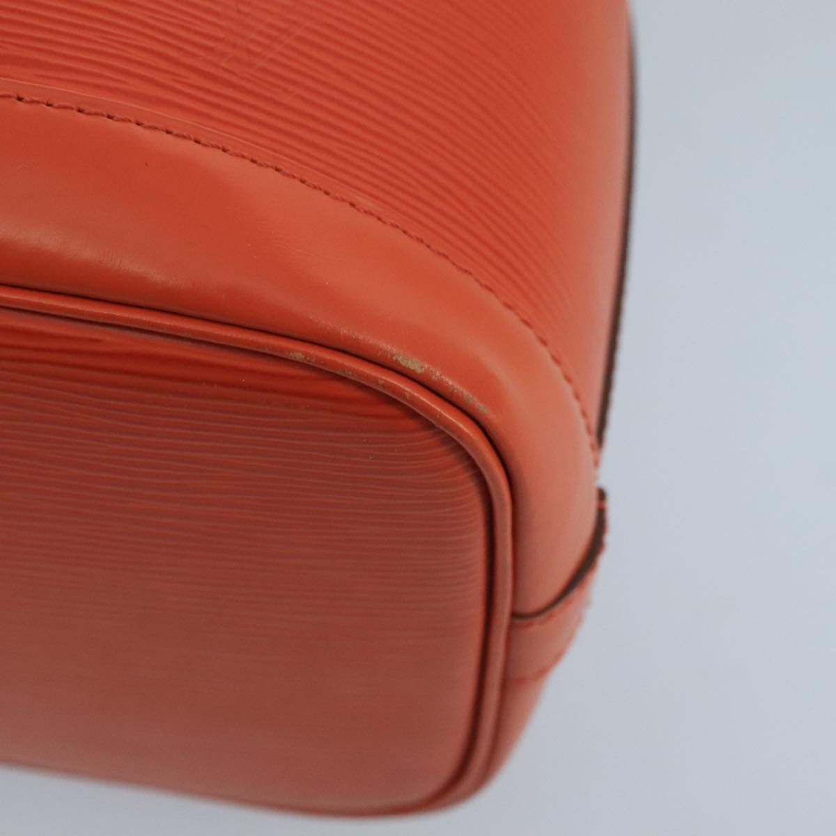 Louis Vuitton Noé Bb Orange Leather Shoulder Bag (Pre-Owned) Size ONE SIZE - 7 Thumbnail