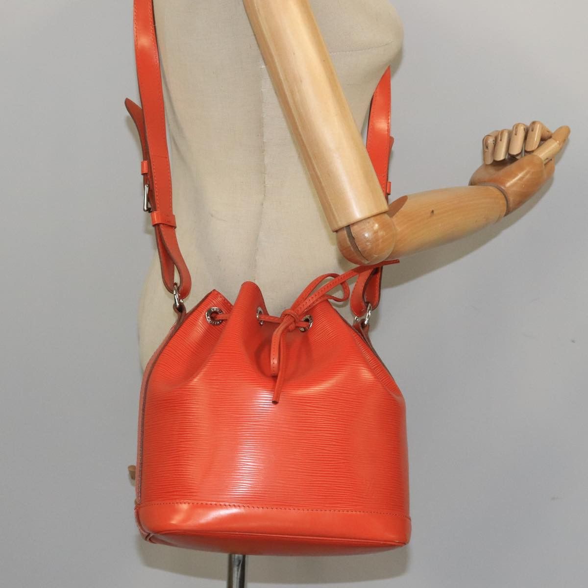Louis Vuitton Noé Bb Orange Leather Shoulder Bag (Pre-Owned) Size ONE SIZE - 16 Thumbnail