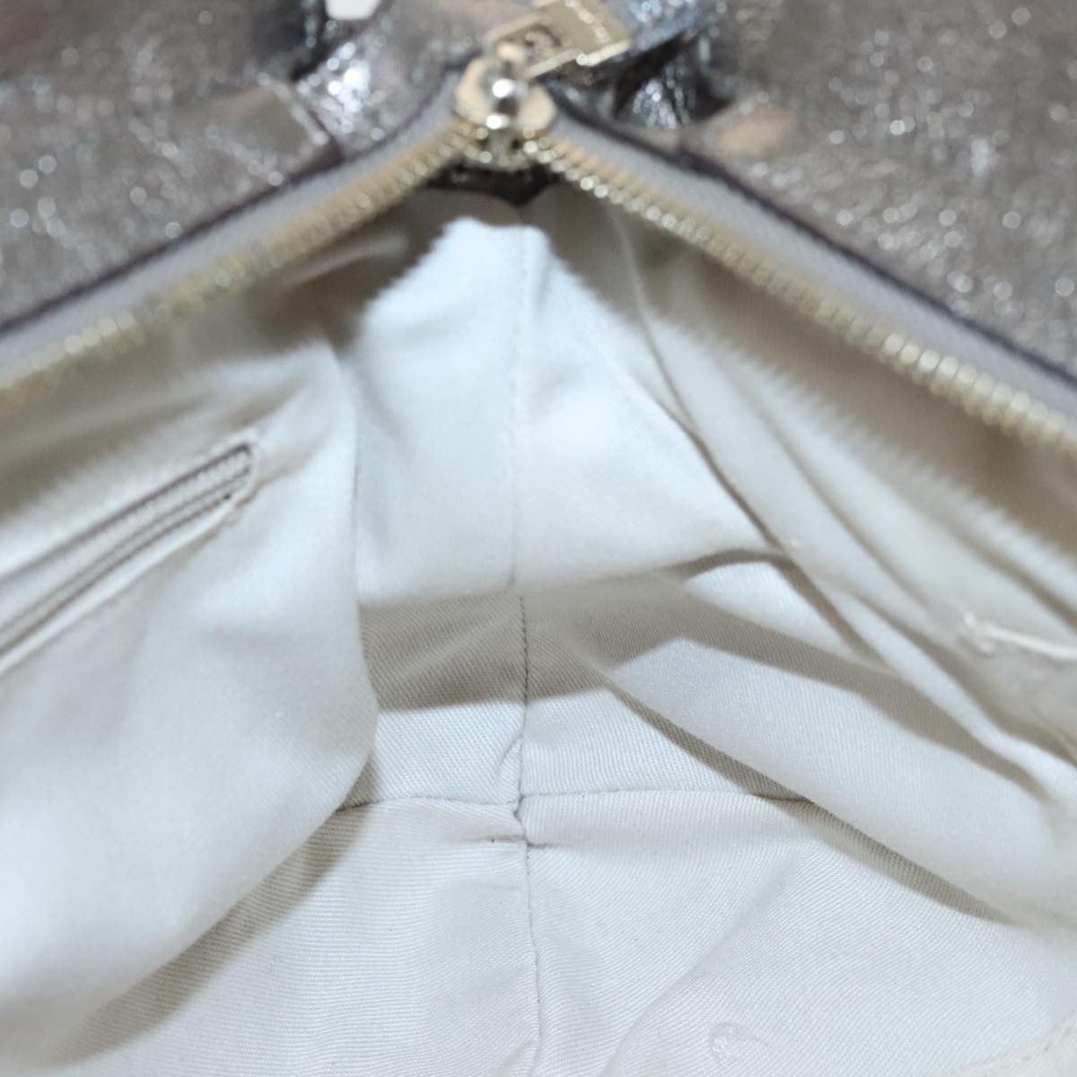 Salvatore Ferragamo Gancini Silver Leather Handbag (Pre-Owned) Size ONE SIZE - 20 Thumbnail
