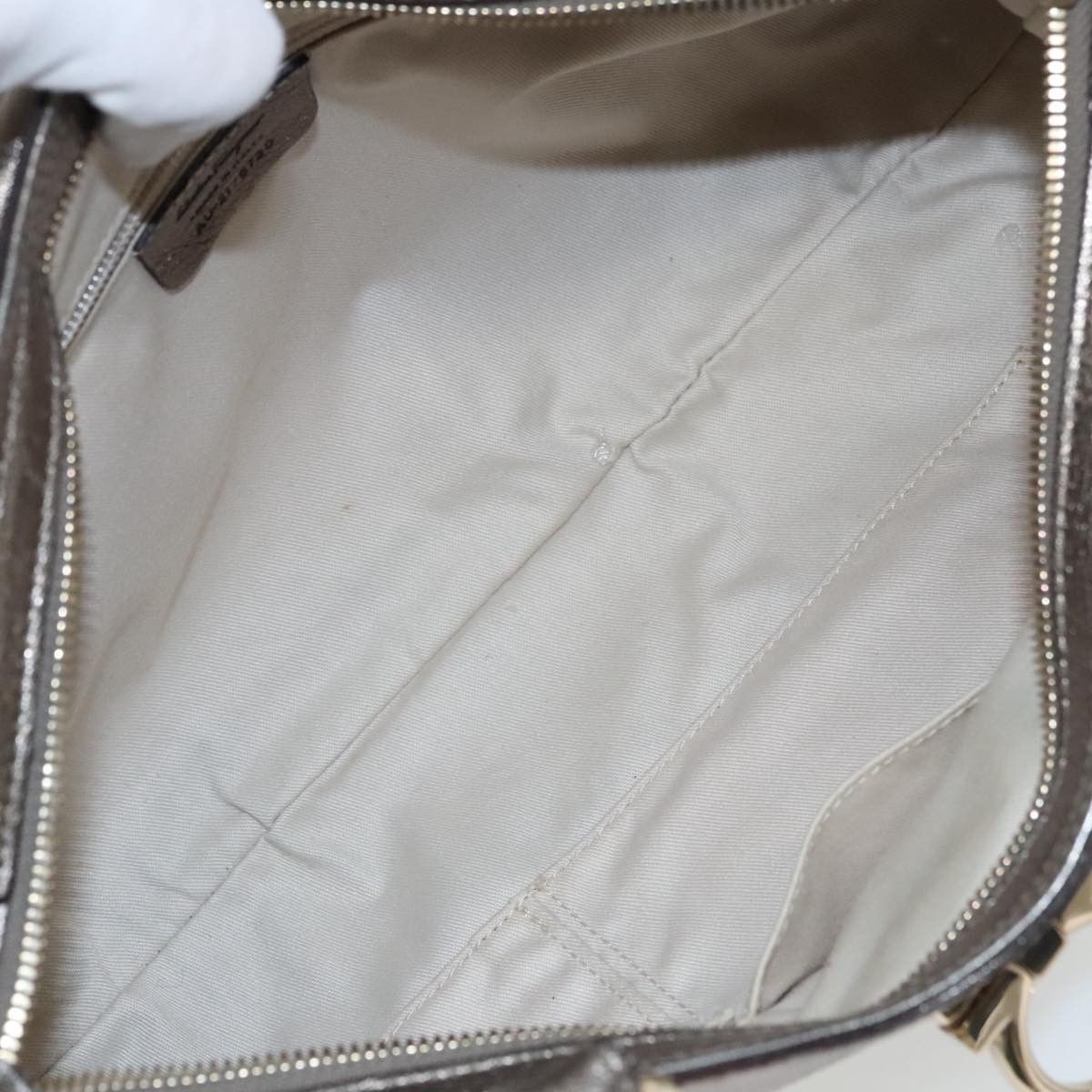 Salvatore Ferragamo Gancini Silver Leather Handbag (Pre-Owned) Size ONE SIZE - 15 Thumbnail