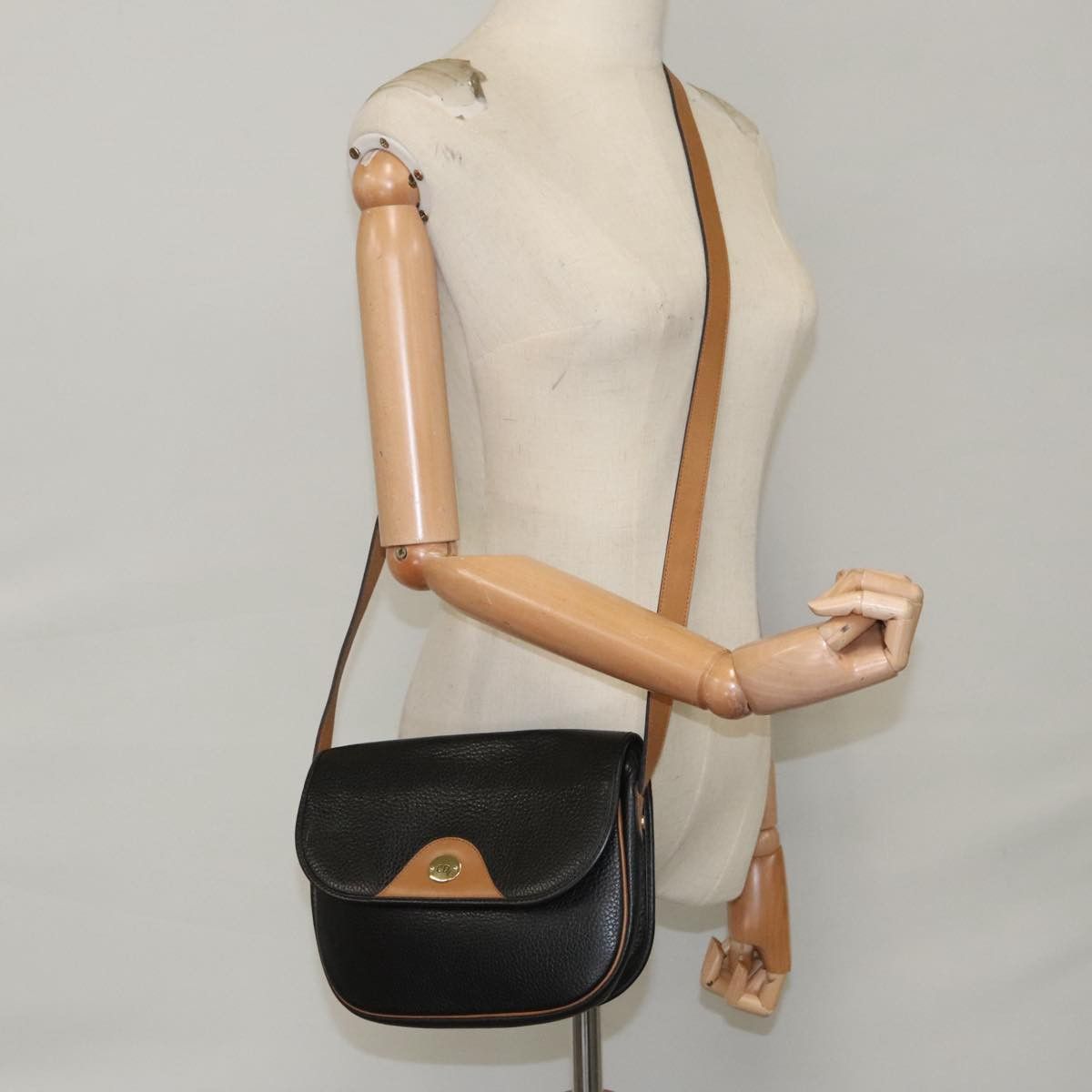 Dior Black Leather Shoulder Bag (Pre-Owned) Size ONE SIZE - 15 Thumbnail