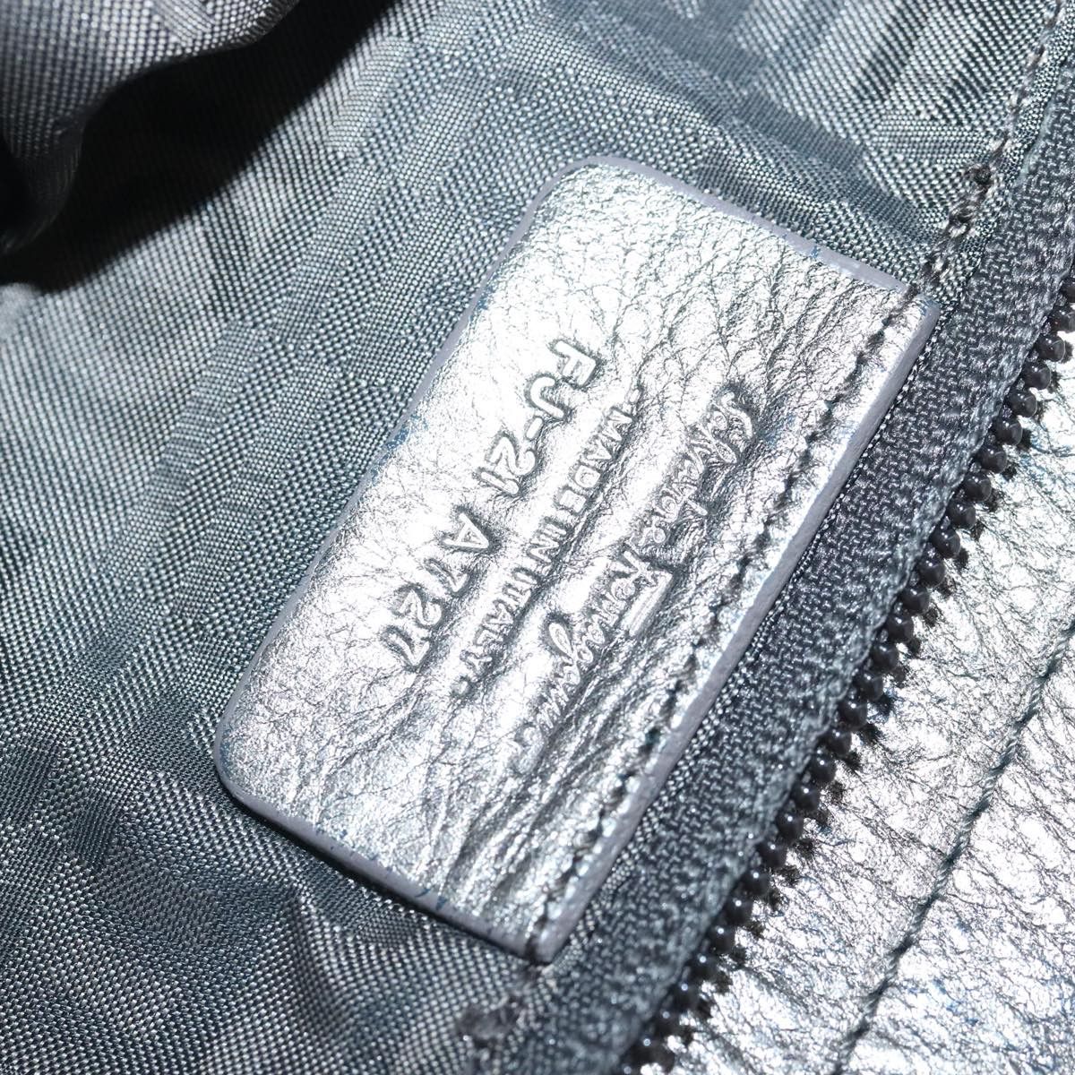 Salvatore Ferragamo Gancini Silver Leather Handbag (Pre-Owned) Size ONE SIZE - 14 Thumbnail