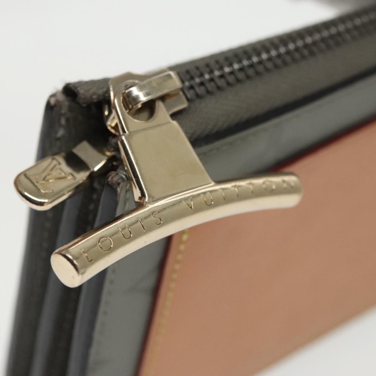 Louis Vuitton Cosmos Grey Canvas Wallet (Pre-Owned) Size ONE SIZE - 10 Thumbnail