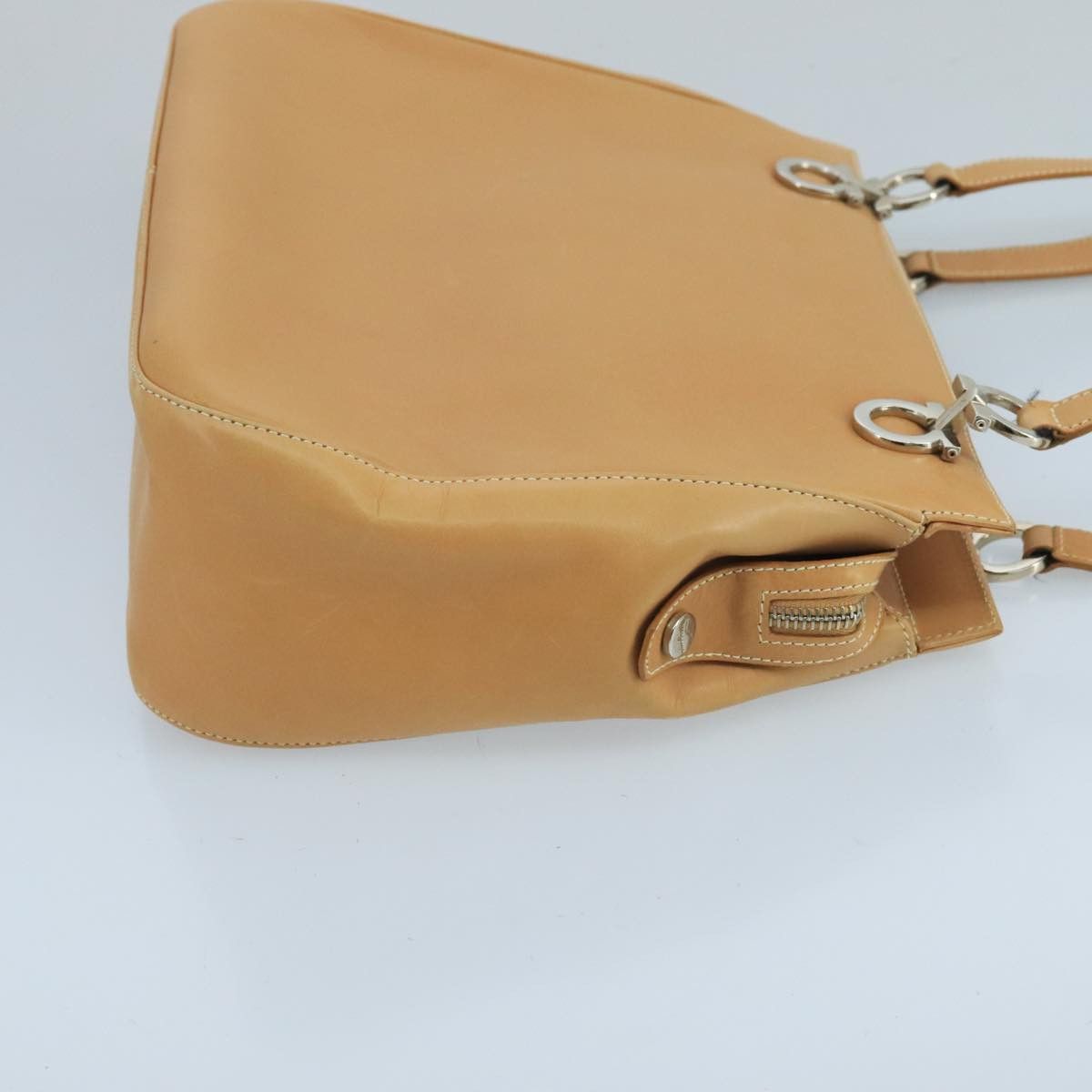 Salvatore Ferragamo Gancini Beige Leather Shoulder Bag (Pre-Owned) Size ONE SIZE - 3 Thumbnail