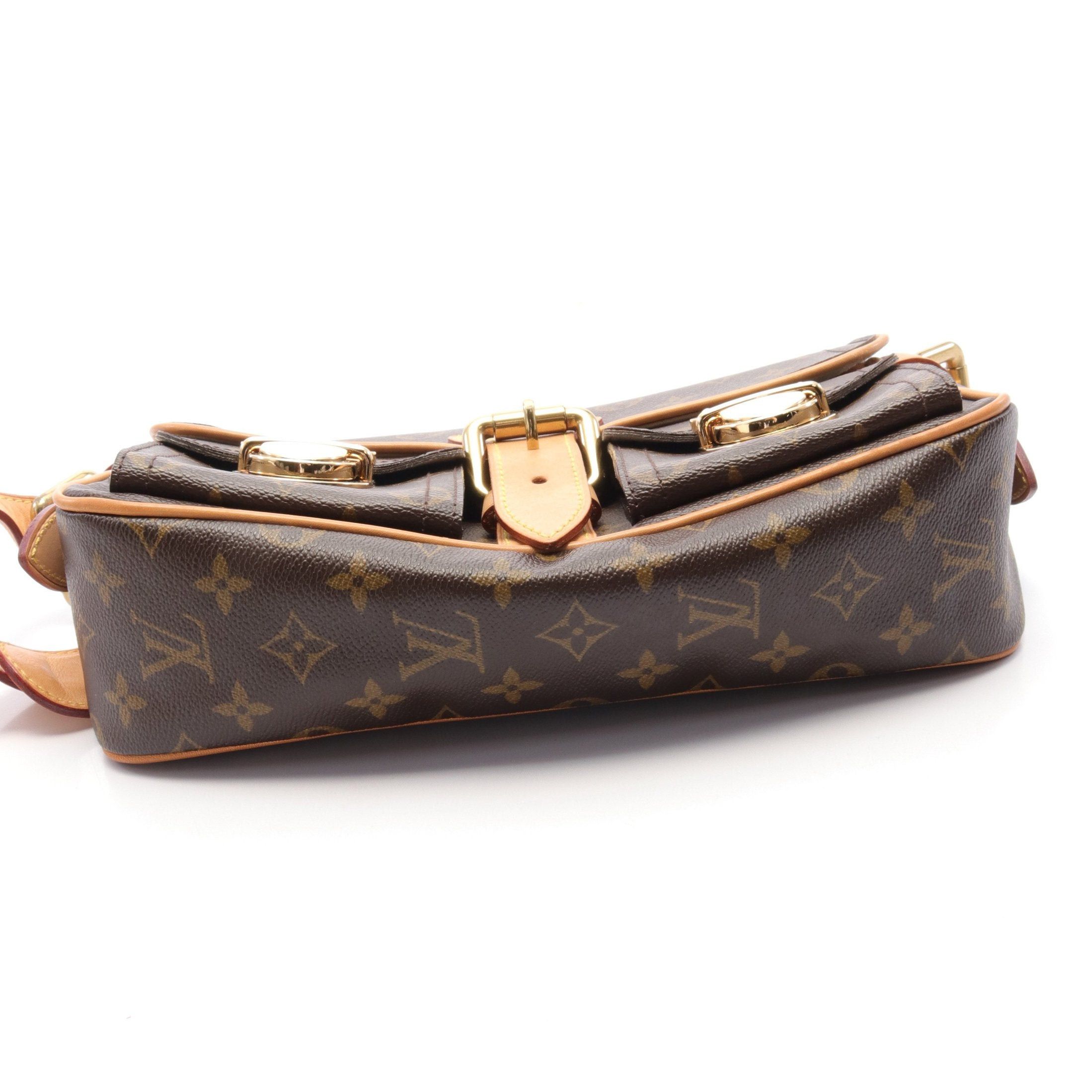 Louis Vuitton Louis Vuitton Hudson Pm Monogram Shoulder Bag Leather Brown Size ONE SIZE - 10 Thumbnail