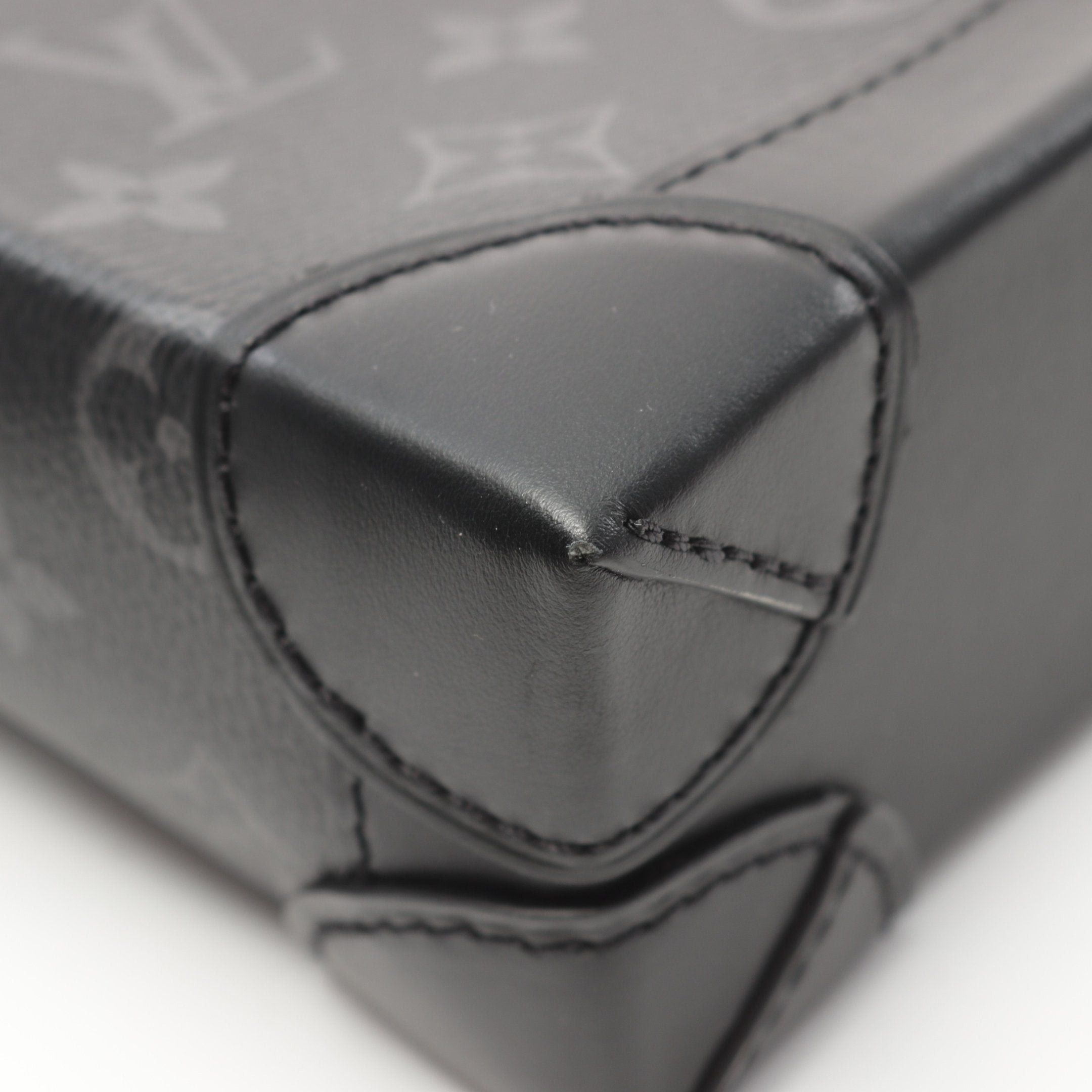 Louis Vuitton Louis Vuitton Nano Steamer Monogram Eclipse Shoulder Bag Leather Black Size ONE SIZE - 5 Thumbnail