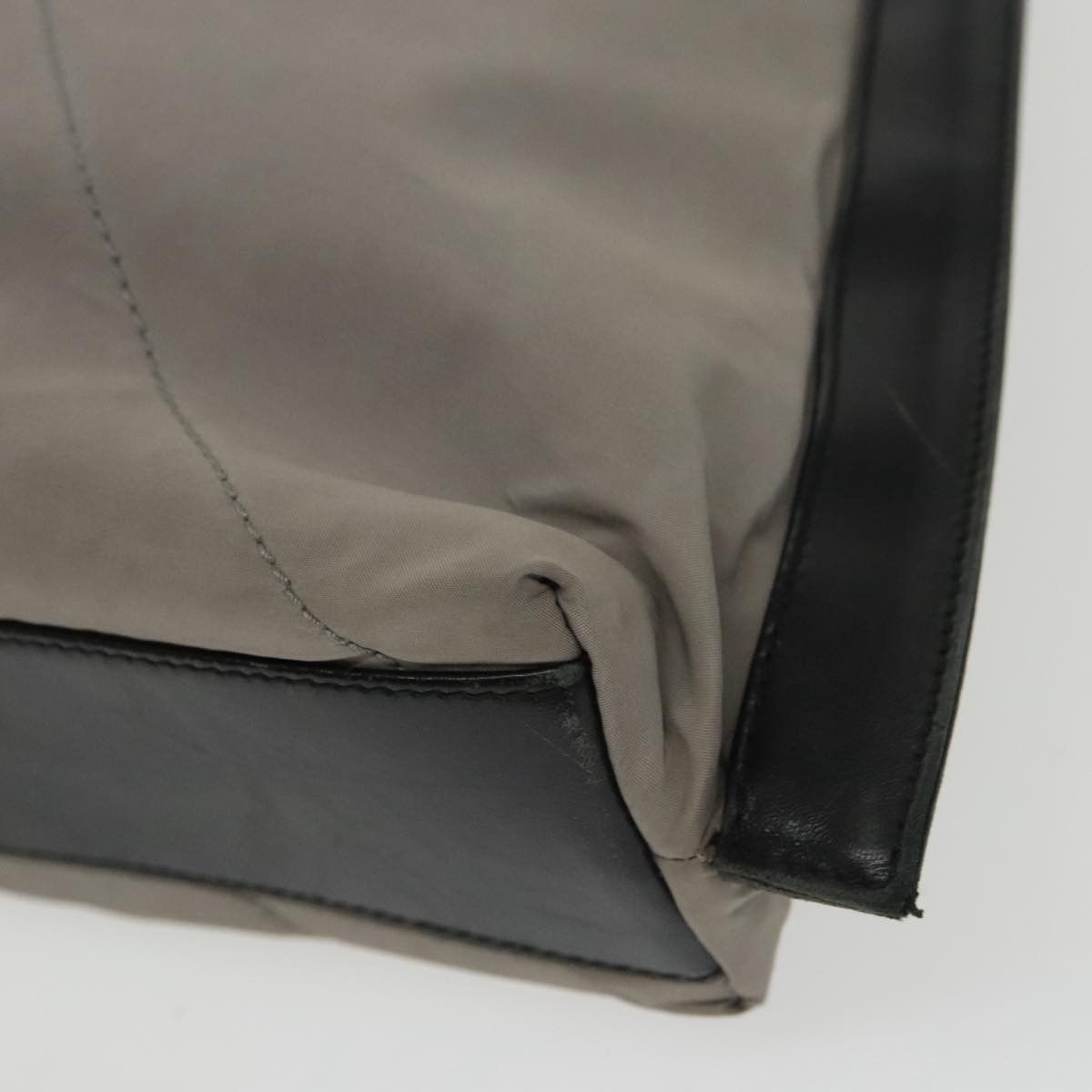 Salvatore Ferragamo Grey Synthetic Shoulder Bag (Pre-Owned) Size ONE SIZE - 6 Thumbnail