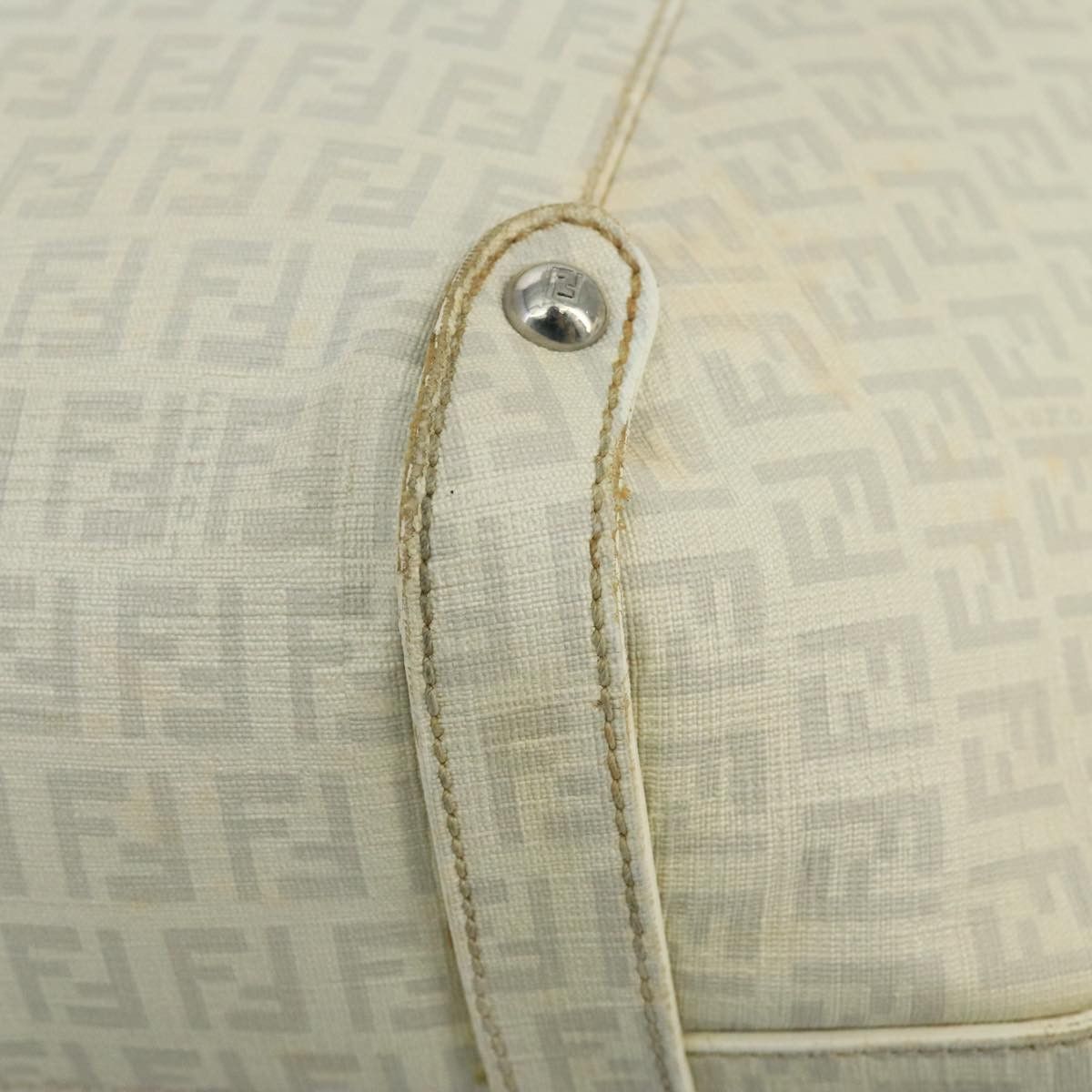 Fendi Zucchino White Canvas Shoulder Bag (Pre-Owned) Size ONE SIZE - 17 Thumbnail