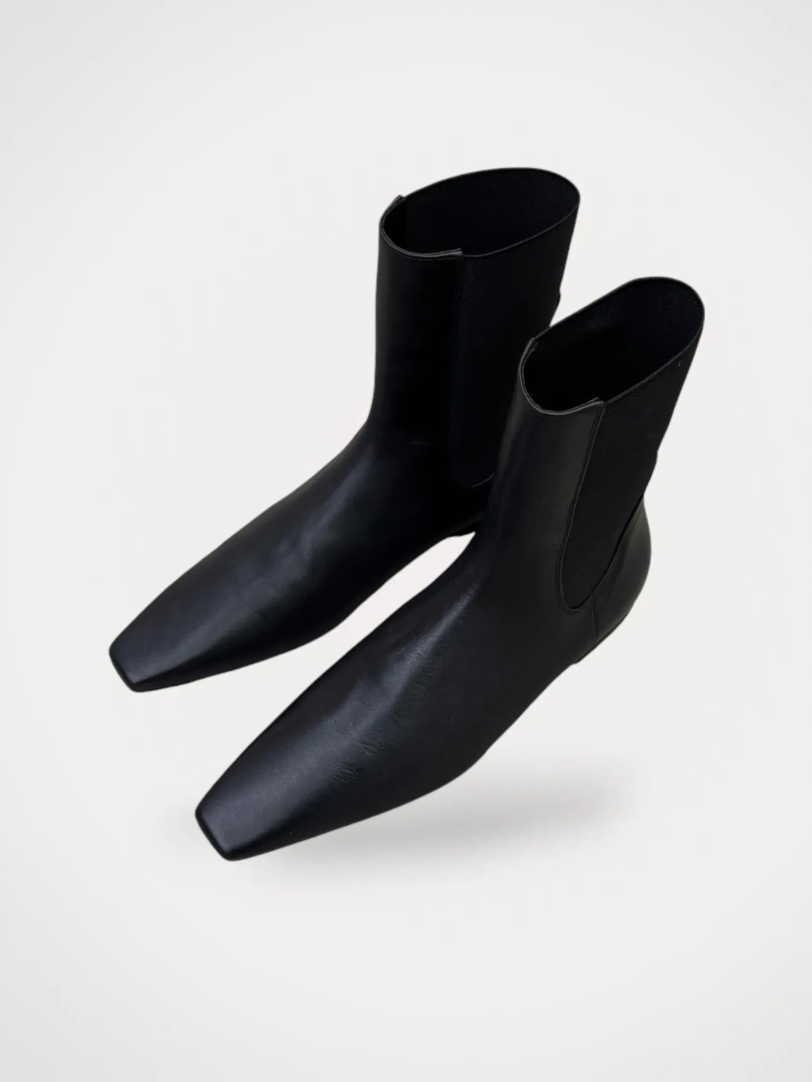 Toteme Toteme Chelsea boots black Boots Size US 8 / IT 38 - 2 Thumbnail