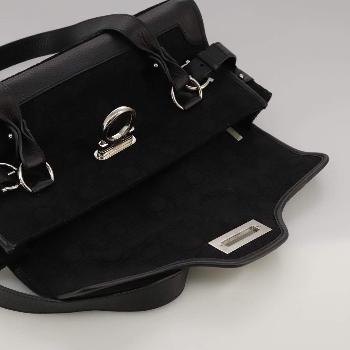 Salvatore Ferragamo Gancini Black Suede Handbag (Pre-Owned) Size ONE SIZE - 15 Thumbnail